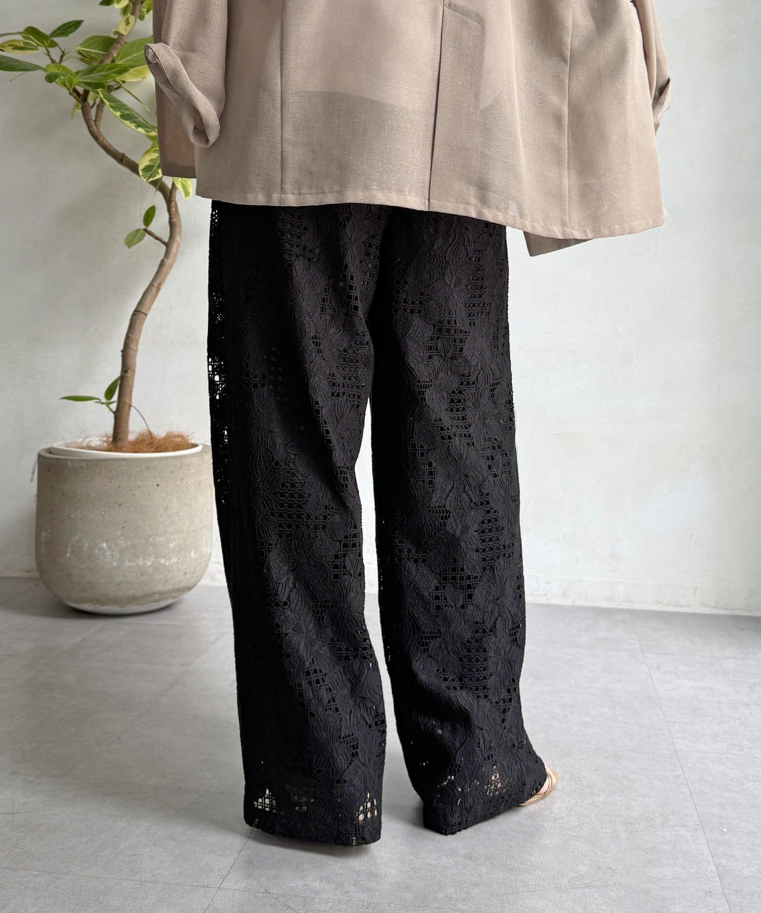 DOUDOU(ドゥドゥ) 【WEB限定】フラワーコードレースイージーパンツ