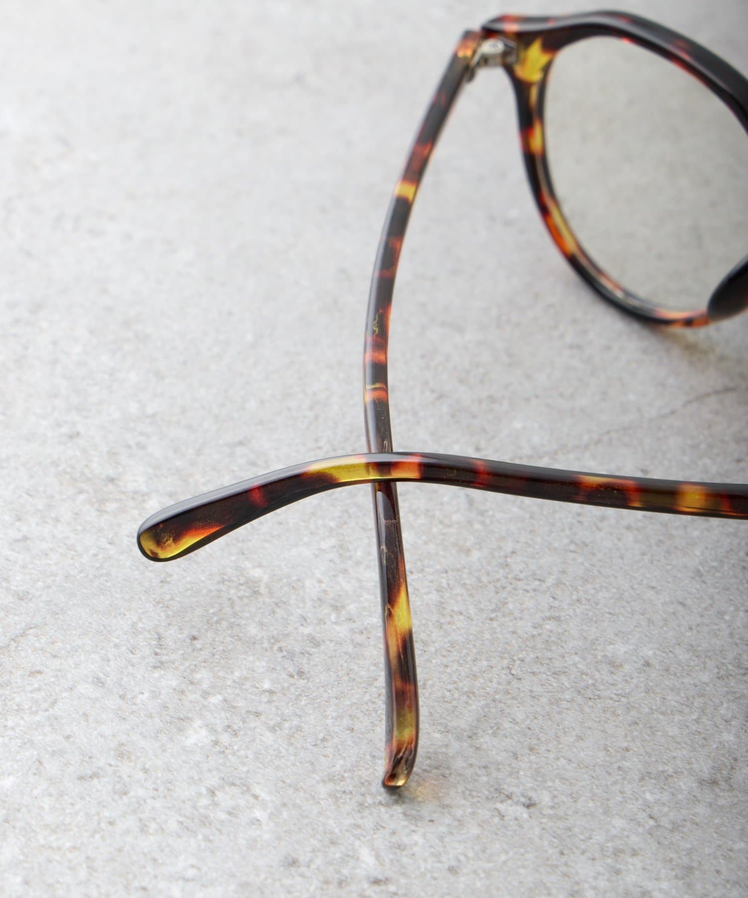 La boutique BonBon(ラブティックボンボン) 調光レンズボストン