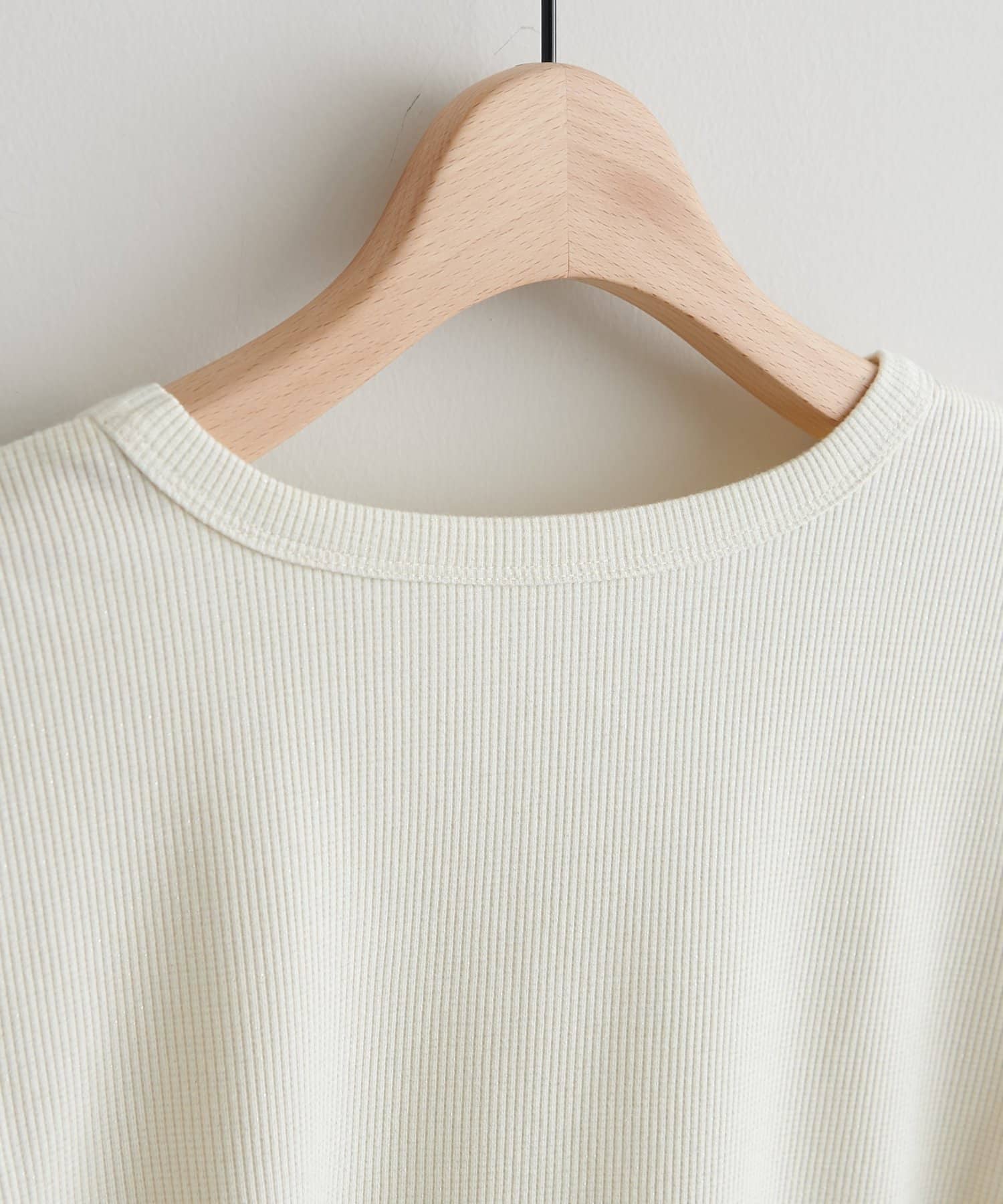 DISCOAT(ディスコート) 【WEB限定】ラメリブコンパクトUネックTシャツ