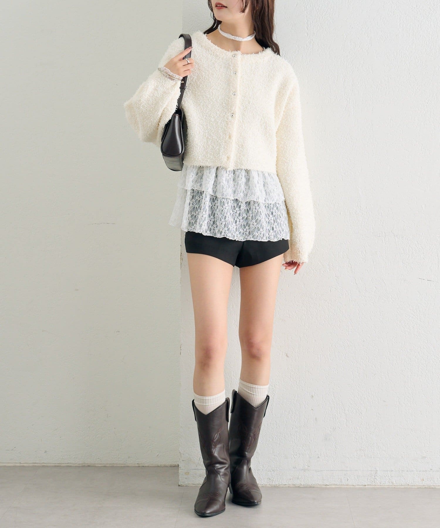 mystic(ミスティック) 【2025 BEST HIT ITEM】《IVO / レース / ラインストーン》ドットティアードプルオーバー