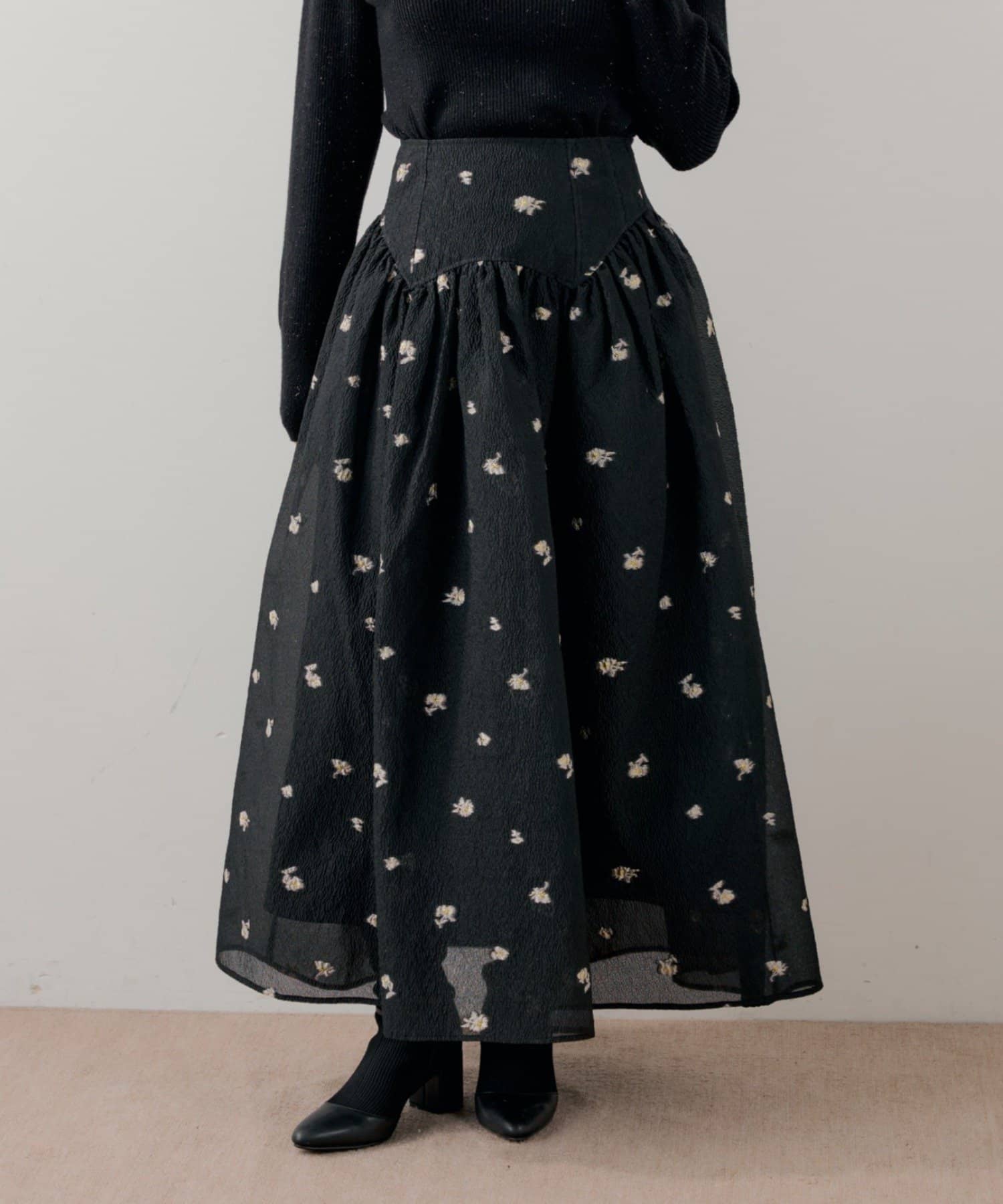 Chico(チコ) 【SALON by Chico】フラワージャガードボリュームフレアスカート