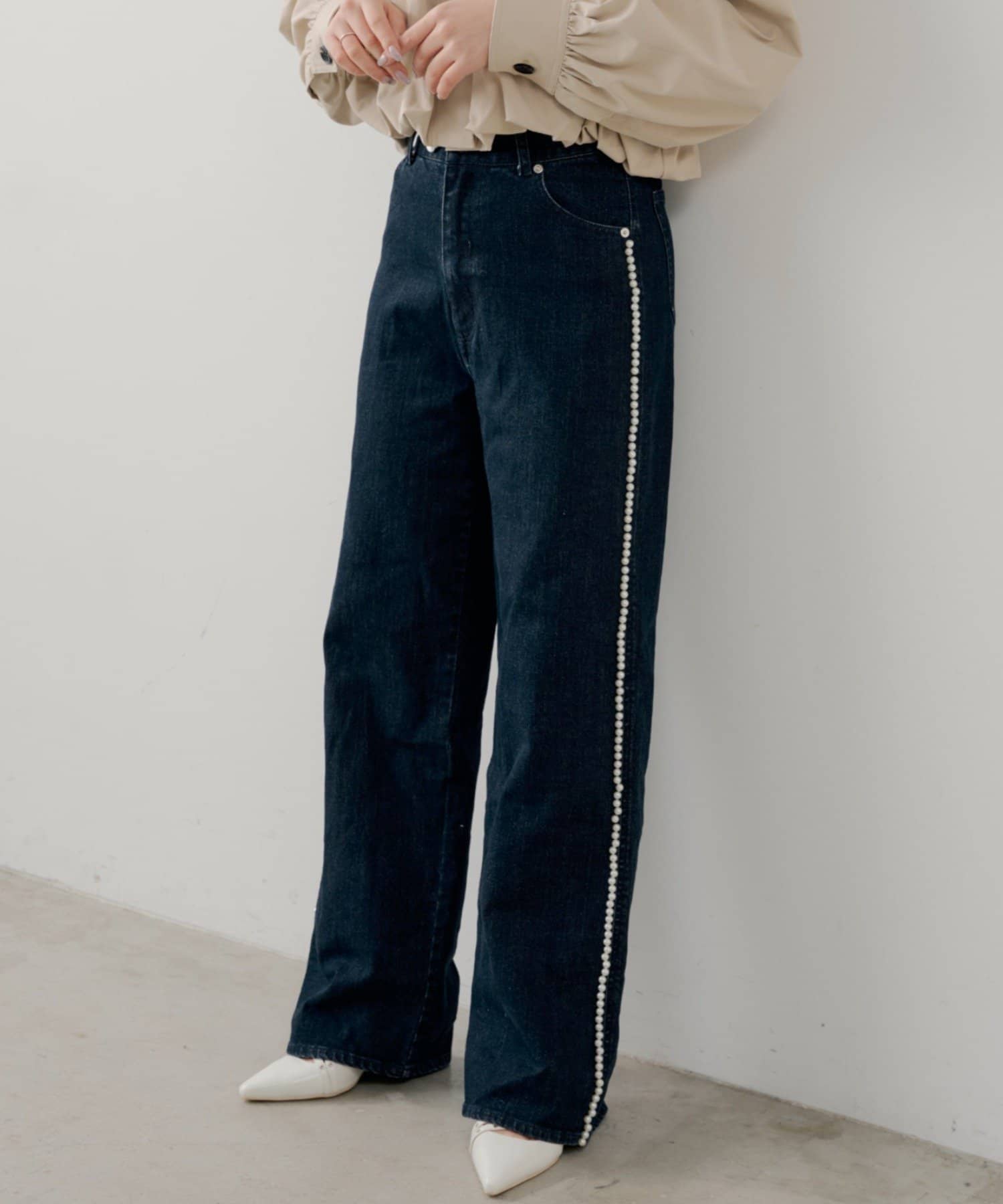 Chico(チコ) 【SALON by Chico】サイドパールラインカーブデニム