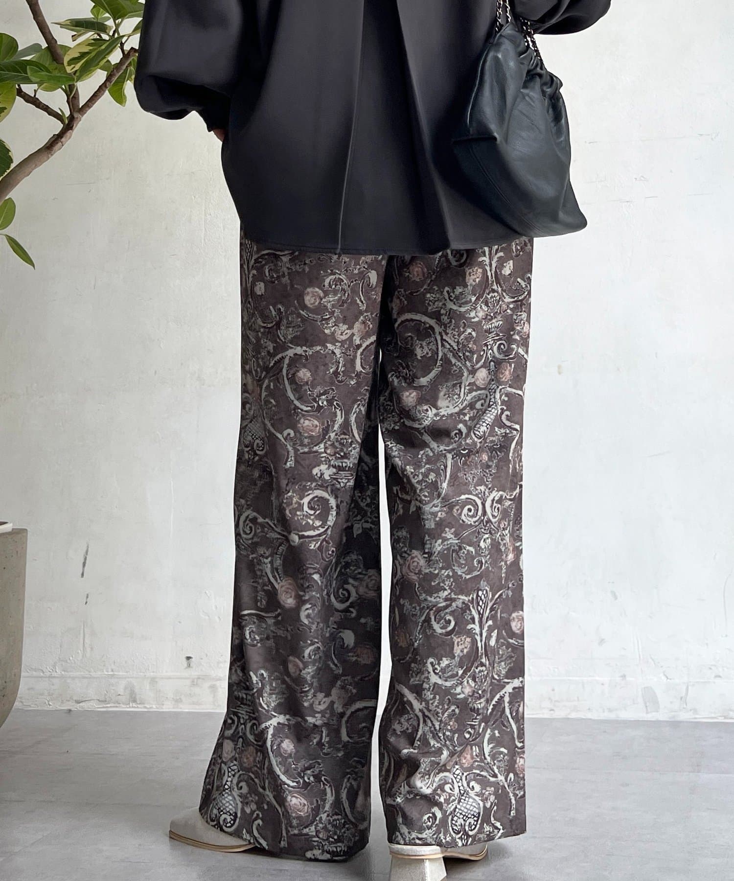 un dix cors(アンディコール) 小花柄パンツ