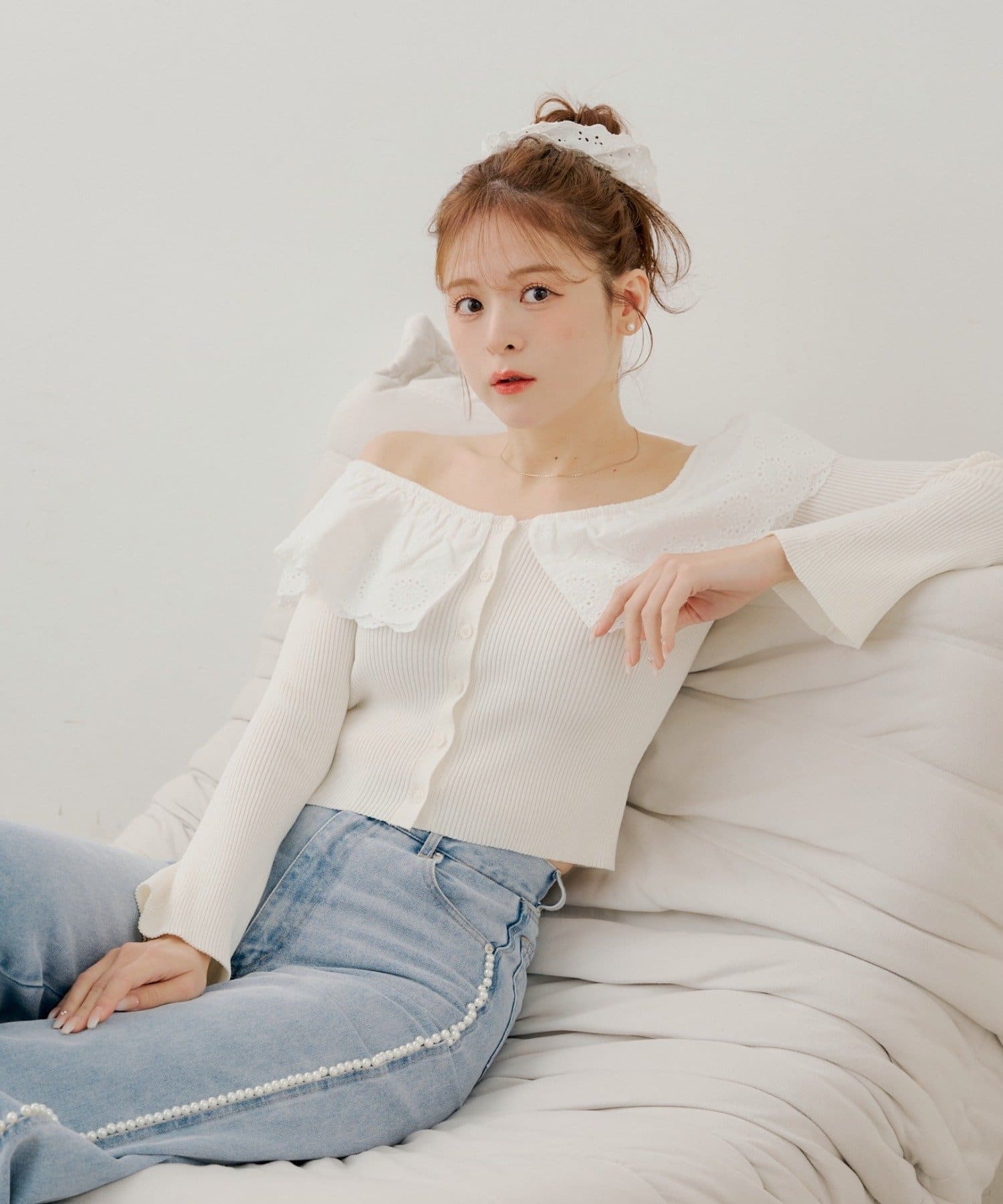 Chico(チコ) 【SALON by Chico】前後2wayダブルレースフリルオフショルニット