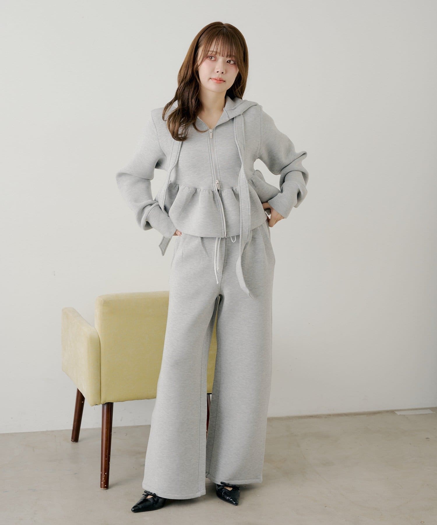 Chico(チコ) 【SALON by Chico/セットアップ対応】太リボンペプラムジップスウェット