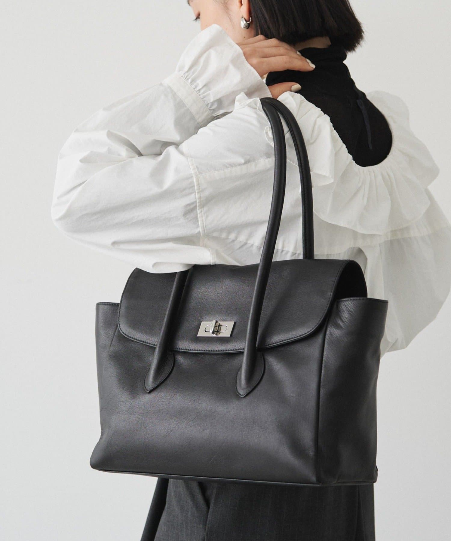 russet(ラシット) 《@__serako.r__企画》ソフトレザーフラップトートバッグ