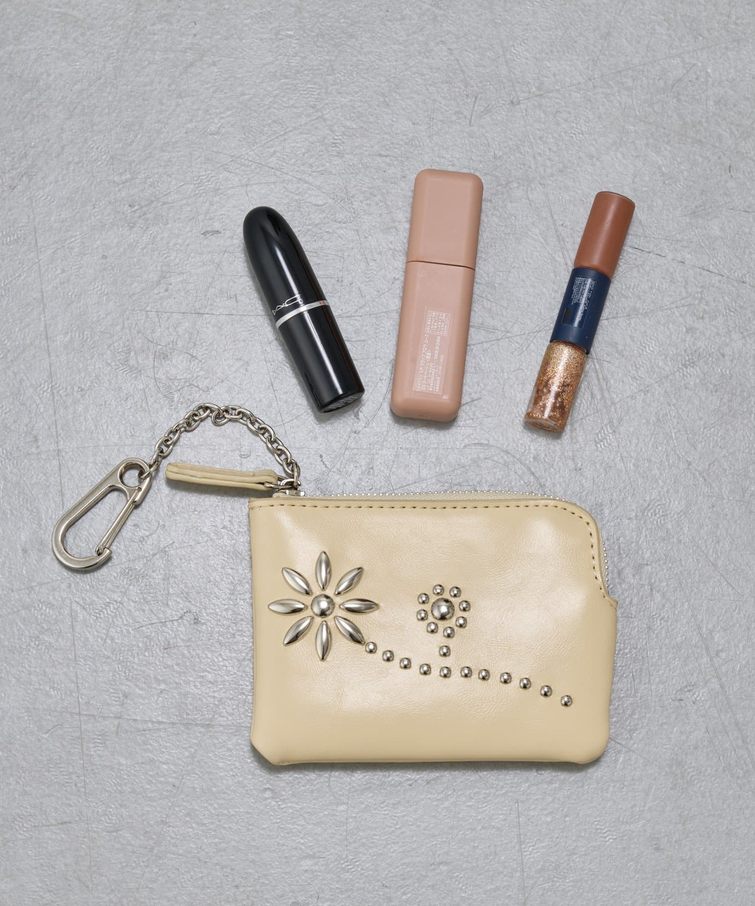 Kastane(カスタネ) 【Kolors like you/4.2(木)12:00発売】スタッズフラワーポーチチャーム