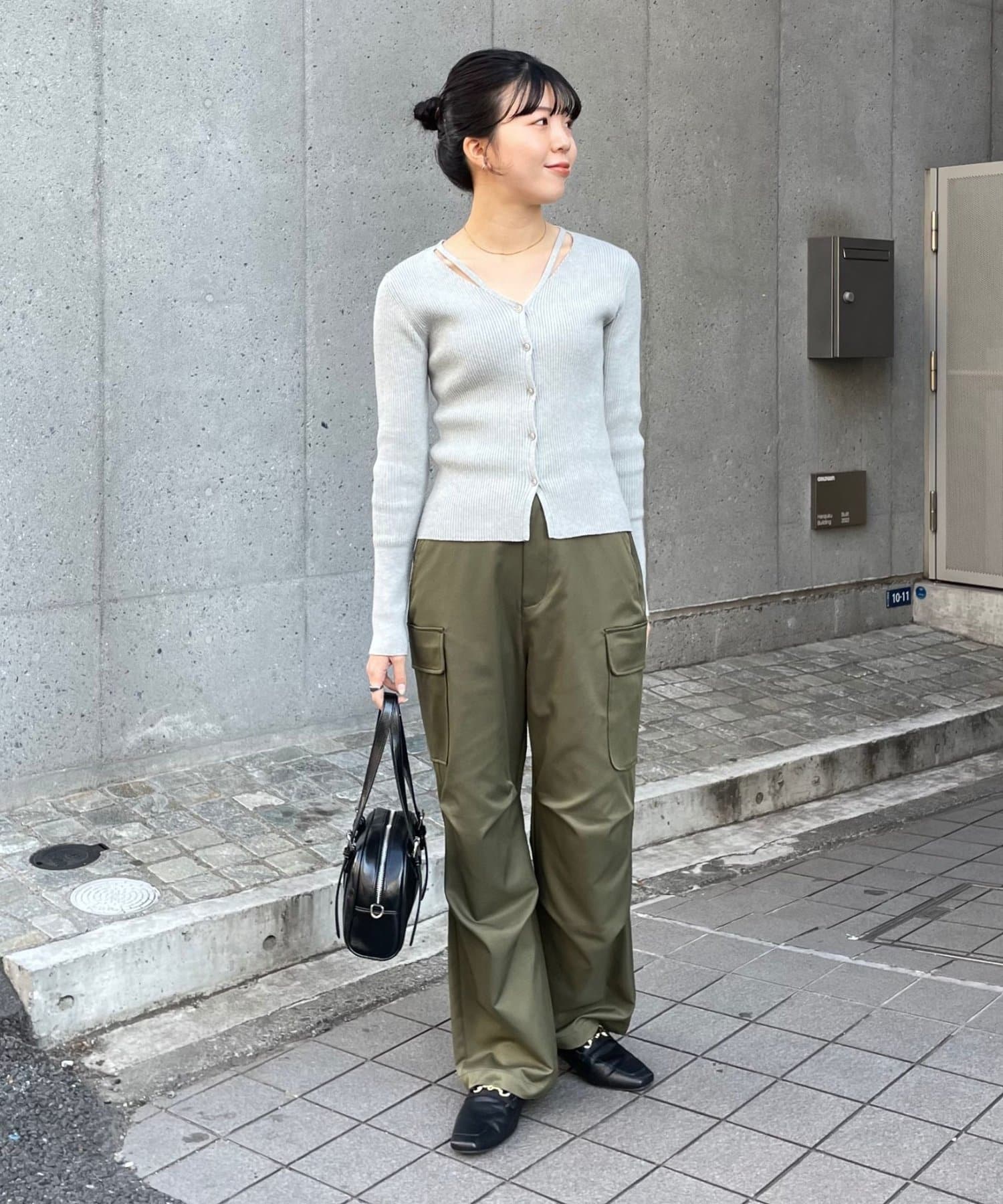 COLONY 2139(コロニー トゥーワンスリーナイン) タックカーゴパンツ