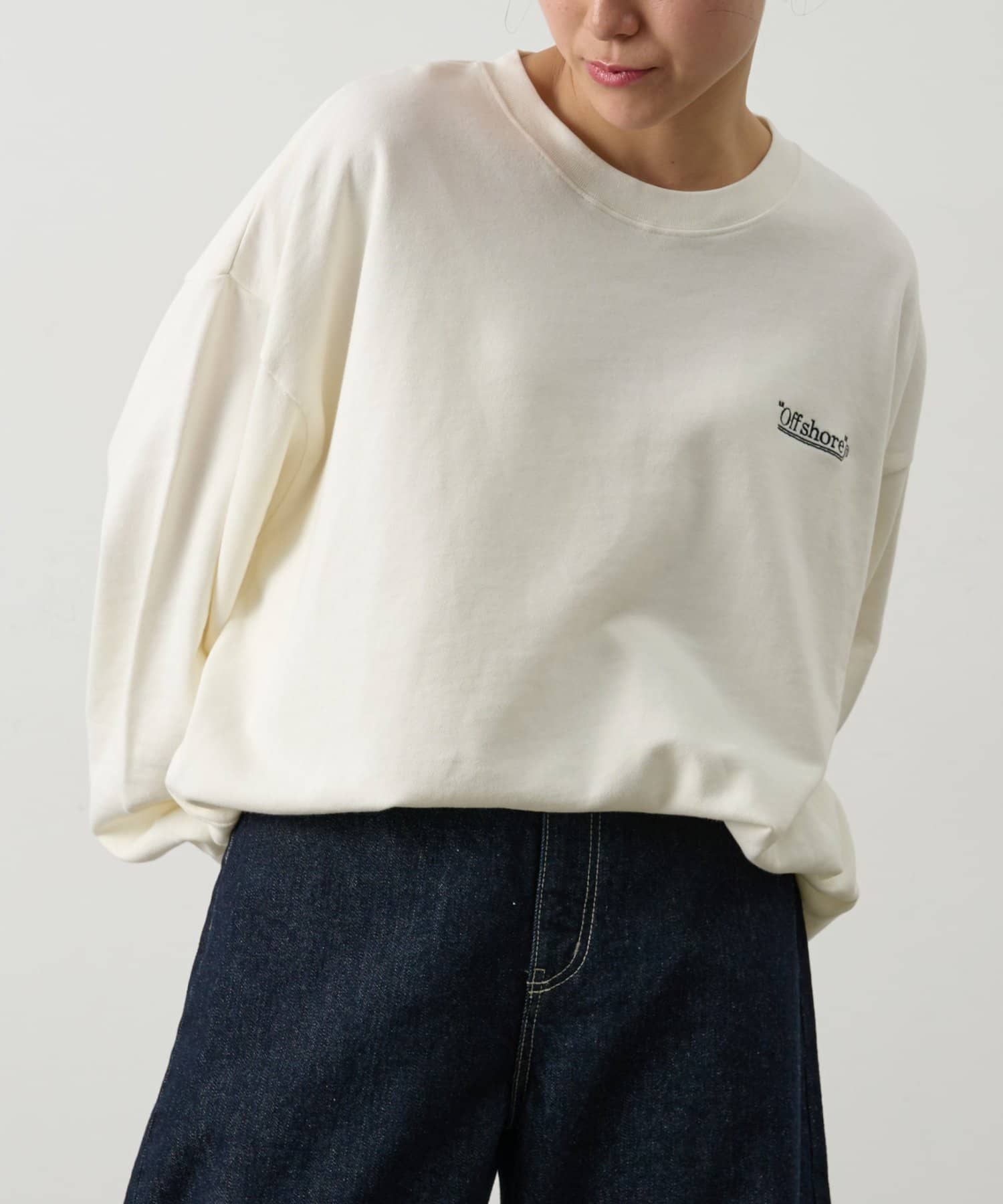 COLONY 2139(コロニー トゥーワンスリーナイン) ワンポイント刺繍クルーネックスウェット