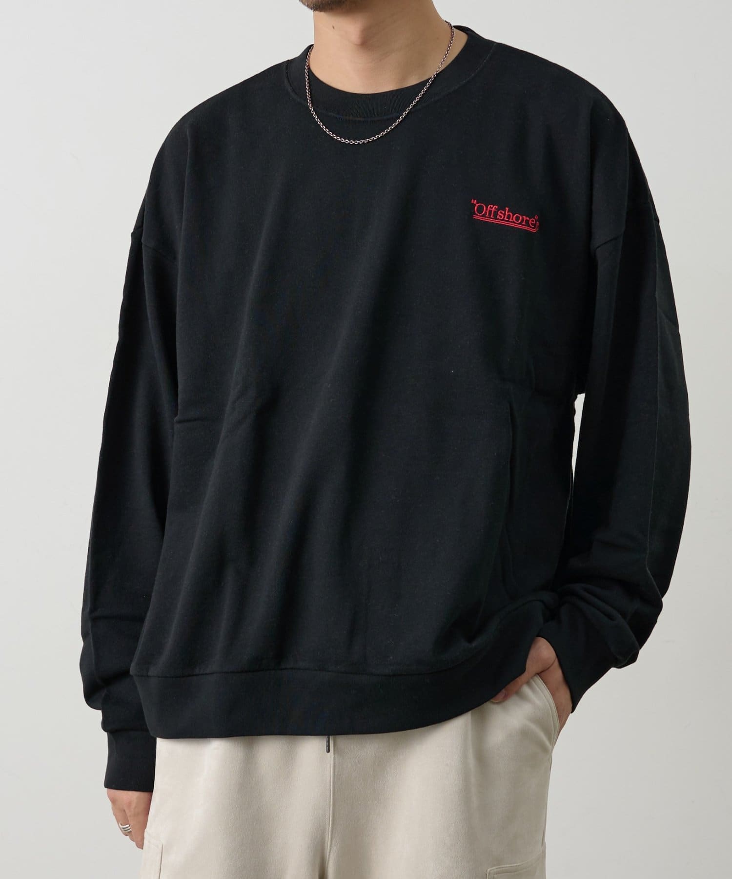 COLONY 2139(コロニー トゥーワンスリーナイン) ワンポイント刺繍クルーネックスウェット