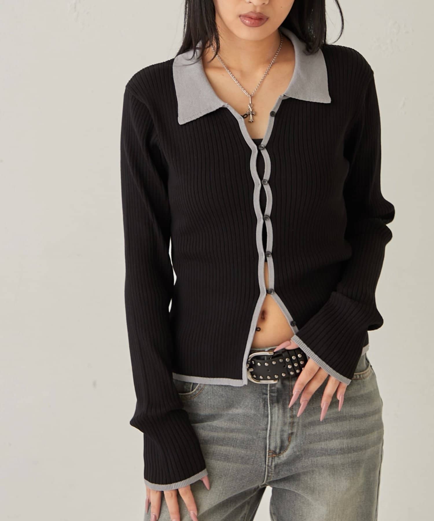 WHO’S WHO gallery(フーズフーギャラリー) TWO-TONE COLLARED RIB SLIM CARDIGAN