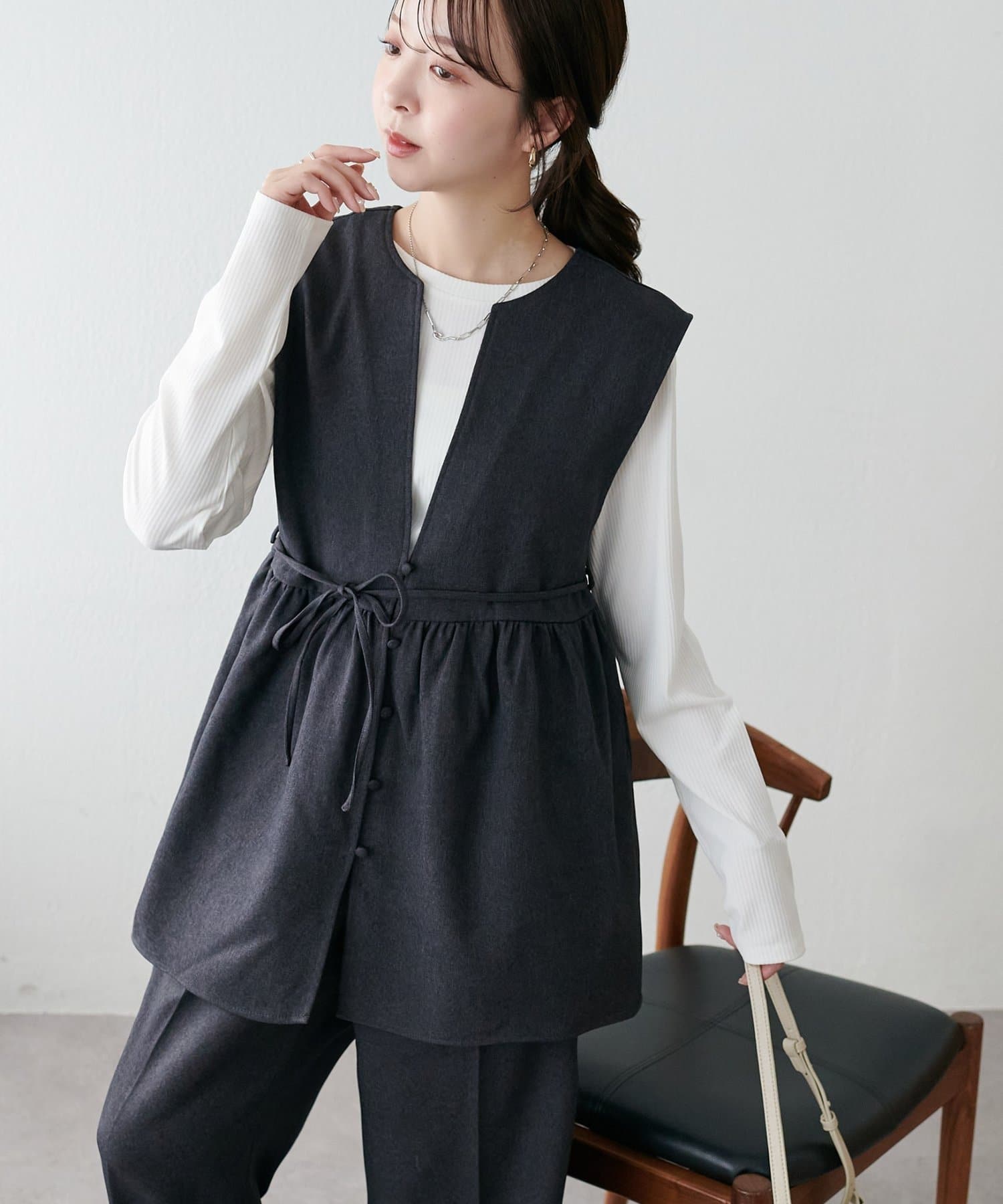 DISCOAT(ディスコート) 【新色追加!/WEB限定】ロンT付深Vベストセットアップ