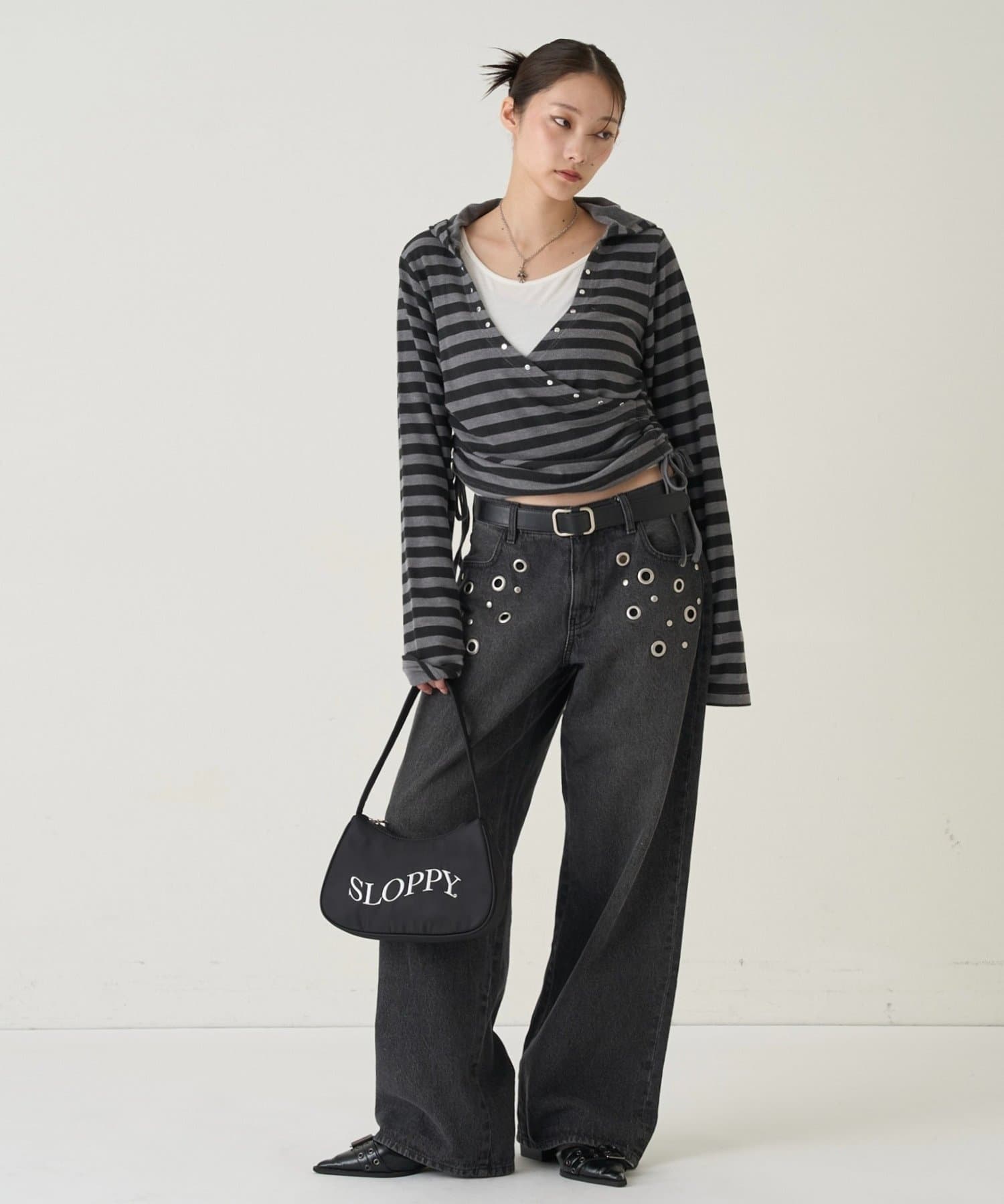 WHO’S WHO gallery(フーズフーギャラリー) STUDS RIB WRAP HOODIE