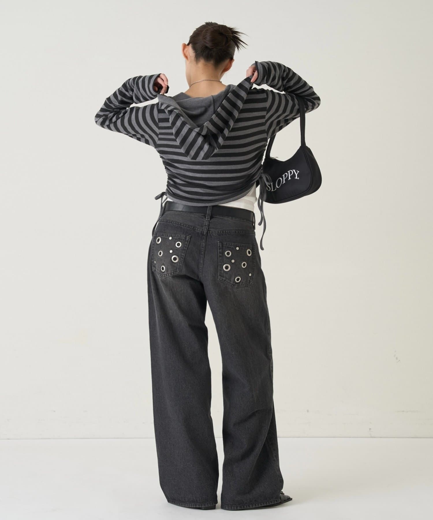 WHO’S WHO gallery(フーズフーギャラリー) STUDS RIB WRAP HOODIE