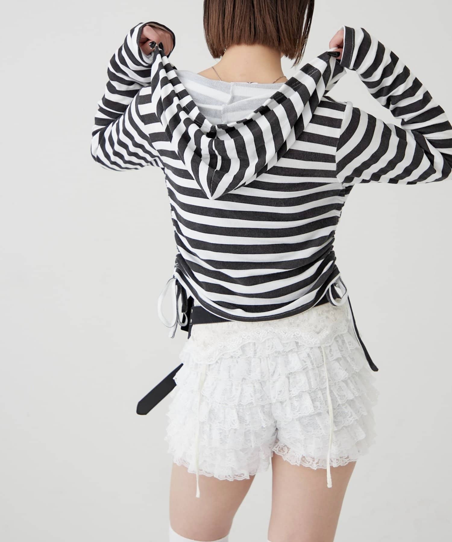 WHO’S WHO gallery(フーズフーギャラリー) スタッズリブカシュクールフーディ