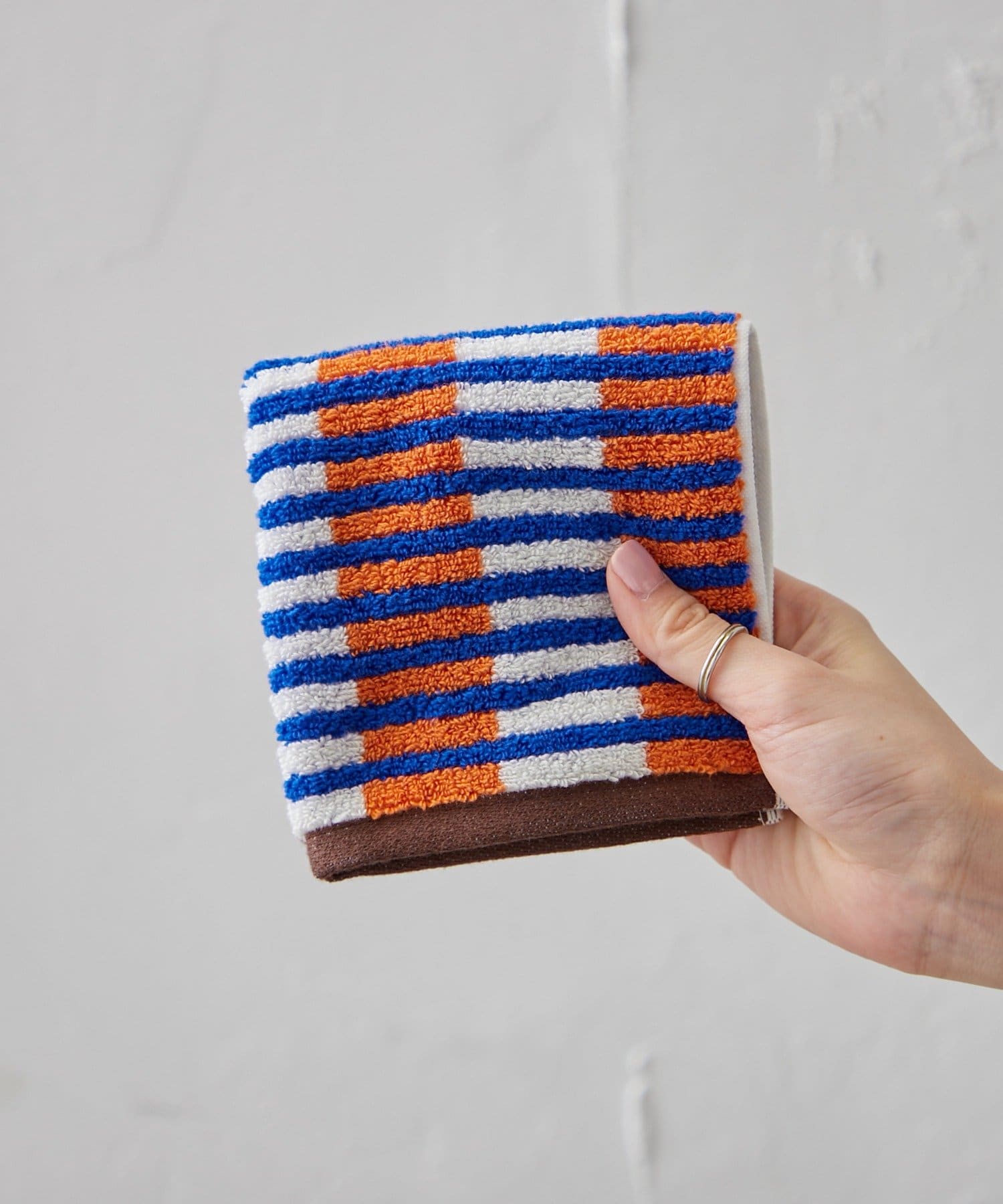 BIRTHDAY BAR(バースデイバー) パターンタオルハンカチ　格子/ランダム