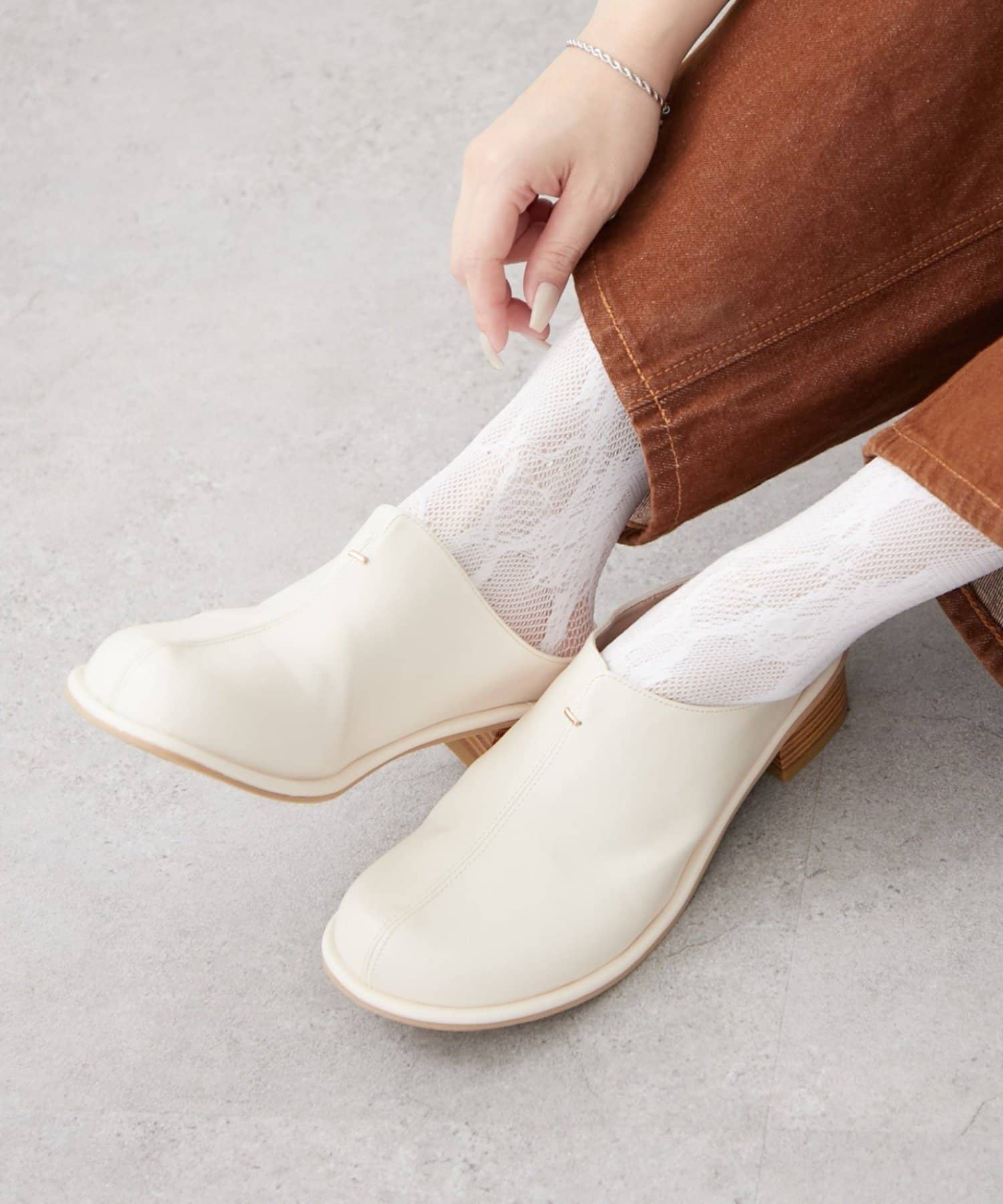 Remind me and forever(リマインドミーアンドフォーエバー) 【2026SS】【WEB限定】スリットデザインローヒールサボ