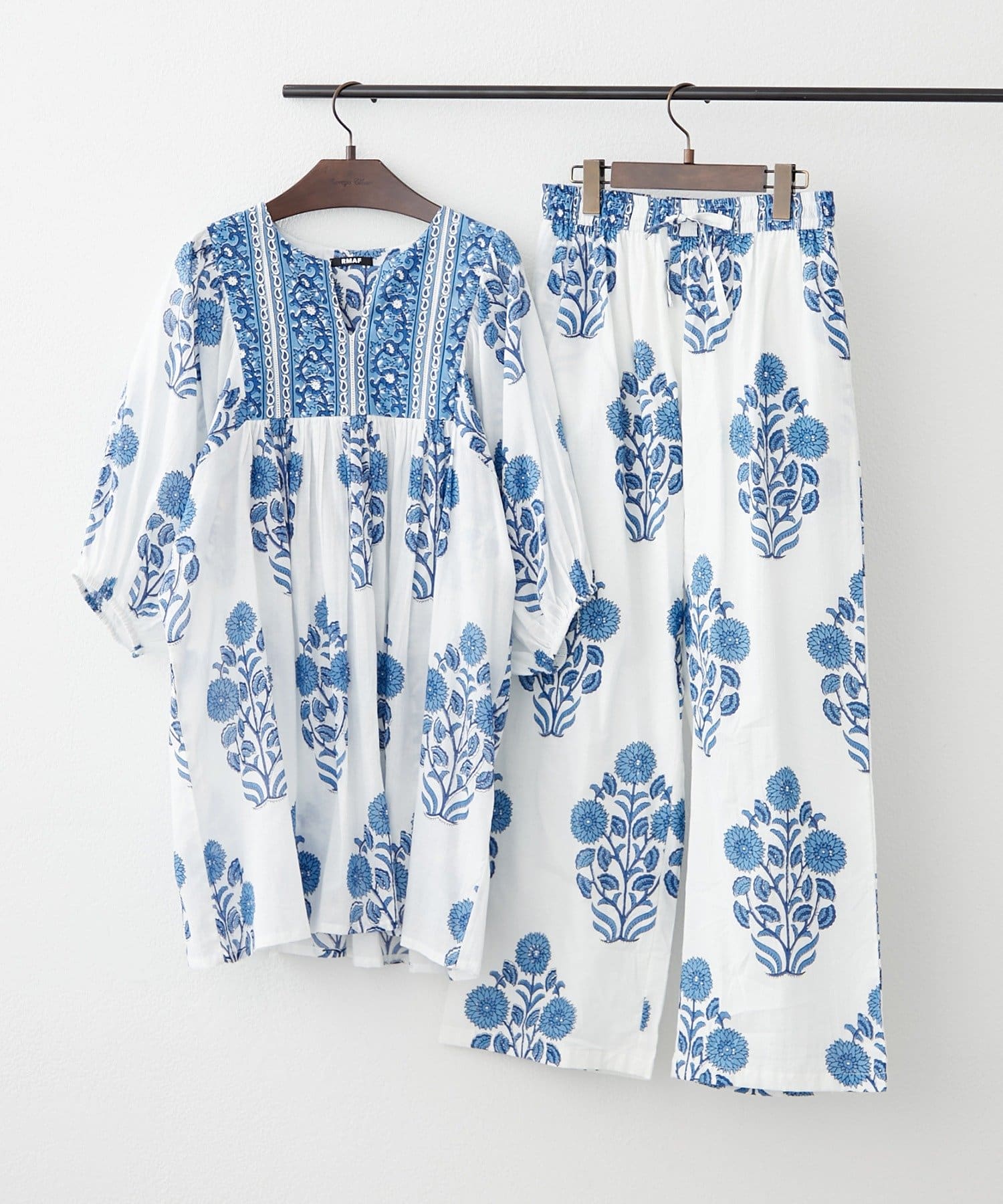 Remind me and forever(リマインドミーアンドフォーエバー) 【nane】【India Series】フラワー柄チュニックブラウス