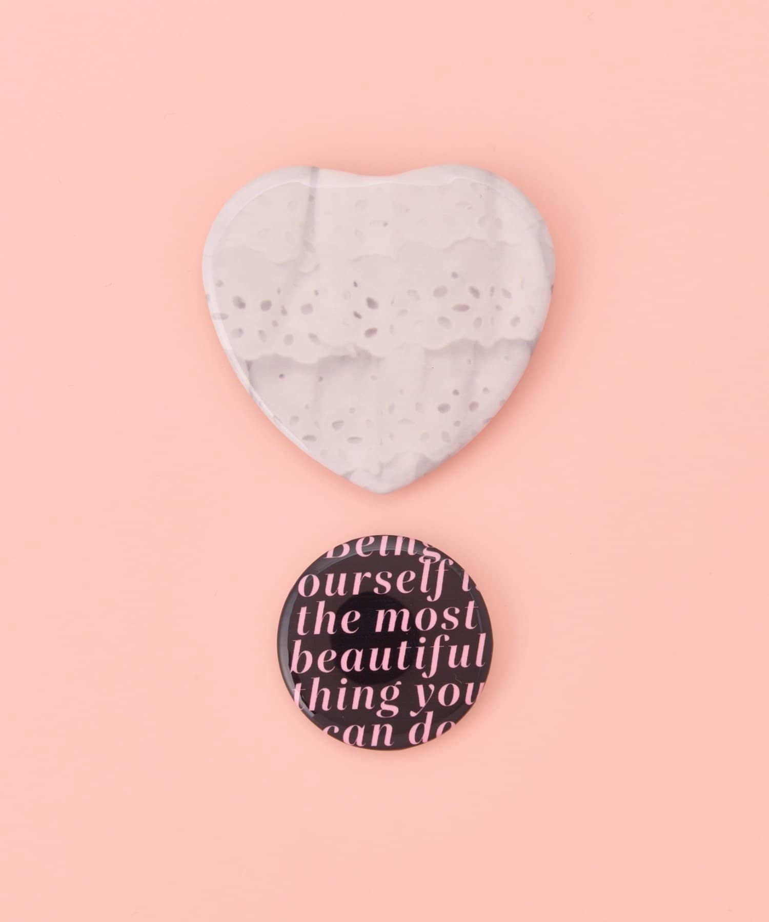 Lattice(ラティス) 【1/5 11:00～販売開始】【MFKT】ハート缶バッジセット(2P)