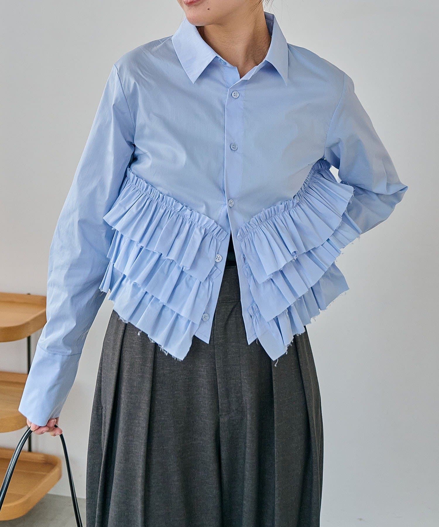 CAPRICIEUX LE'MAGE(カプリシュレマージュ) 裾フリルシャツ