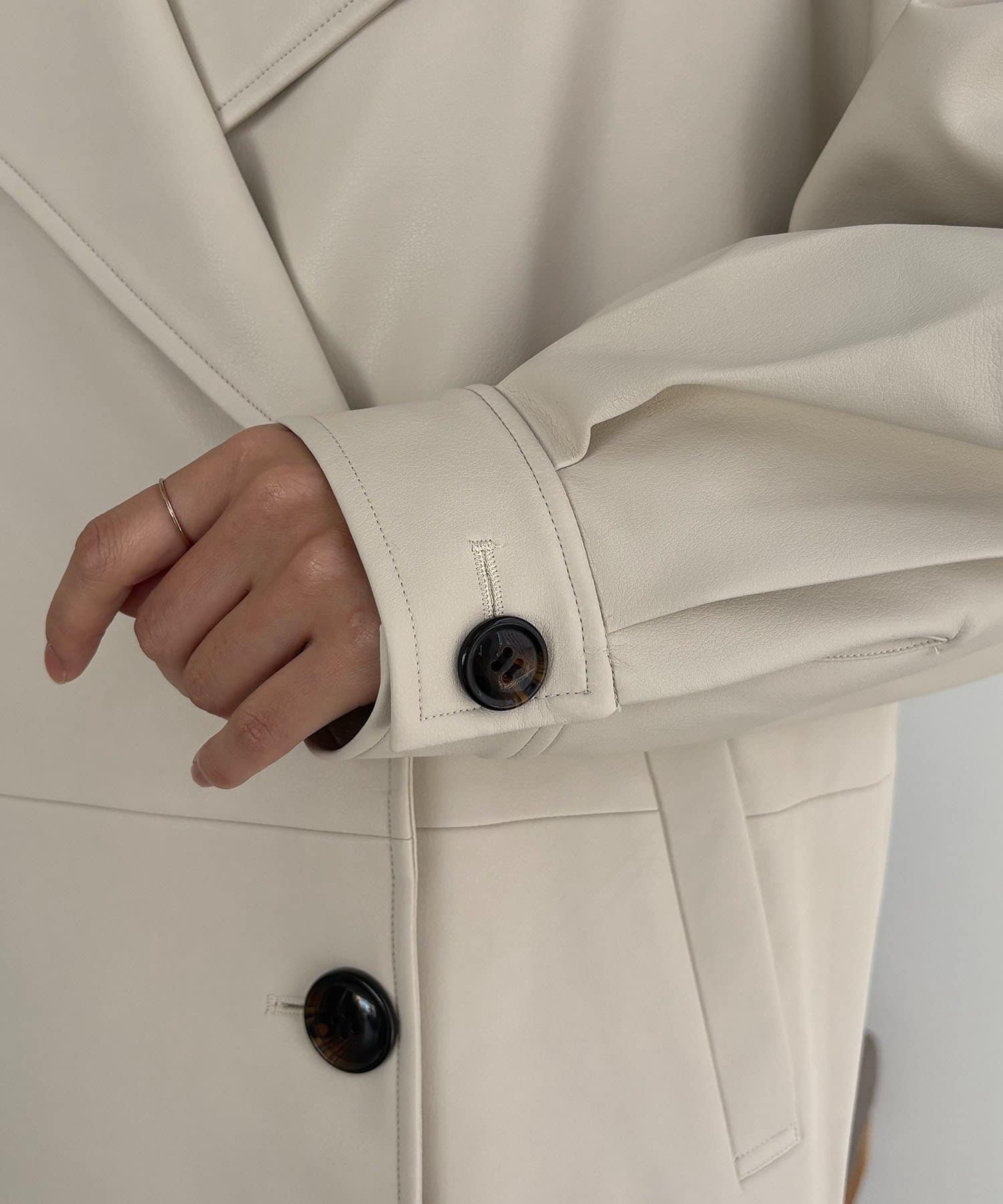 CAPRICIEUX LE'MAGE(カプリシュレマージュ) 【サイズ展開あり】レザーミドルコート