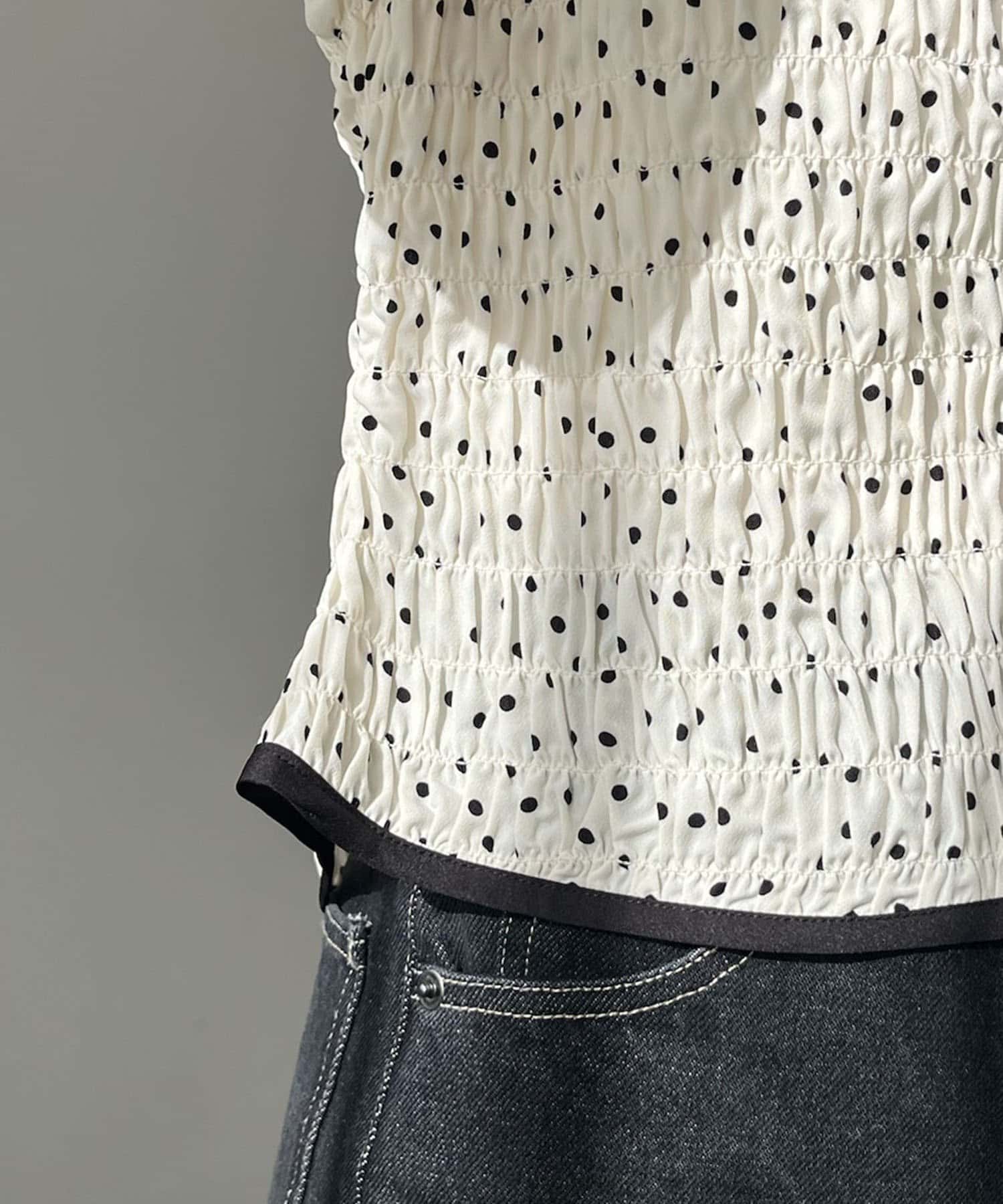 CAPRICIEUX LE'MAGE(カプリシュレマージュ) ドットシャーリングブラウス