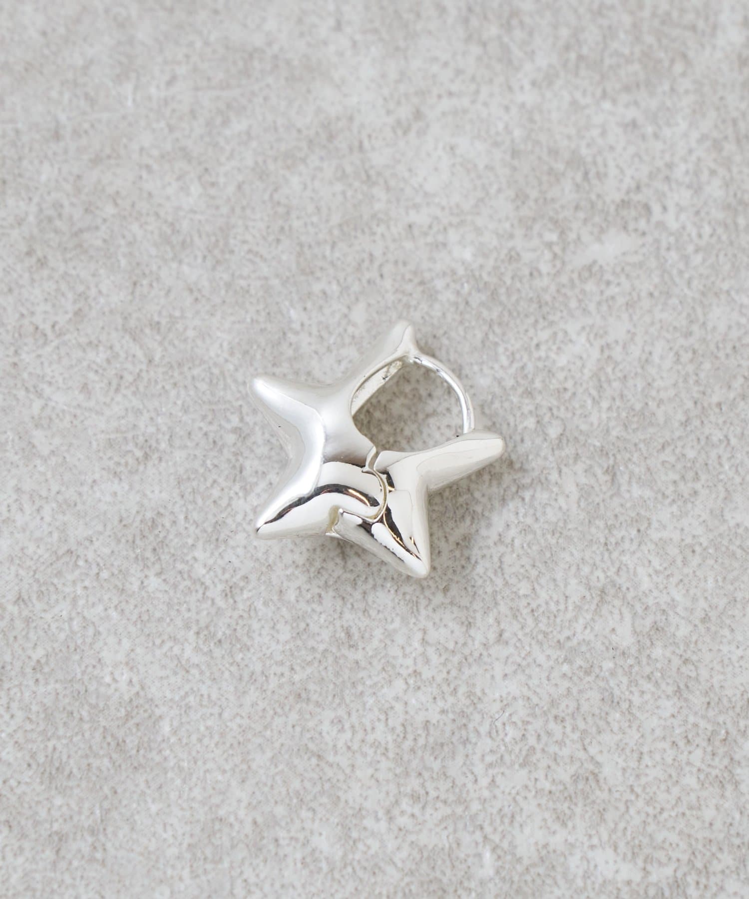 BEARDSLEY(ビアズリー) アスタリスクピアス