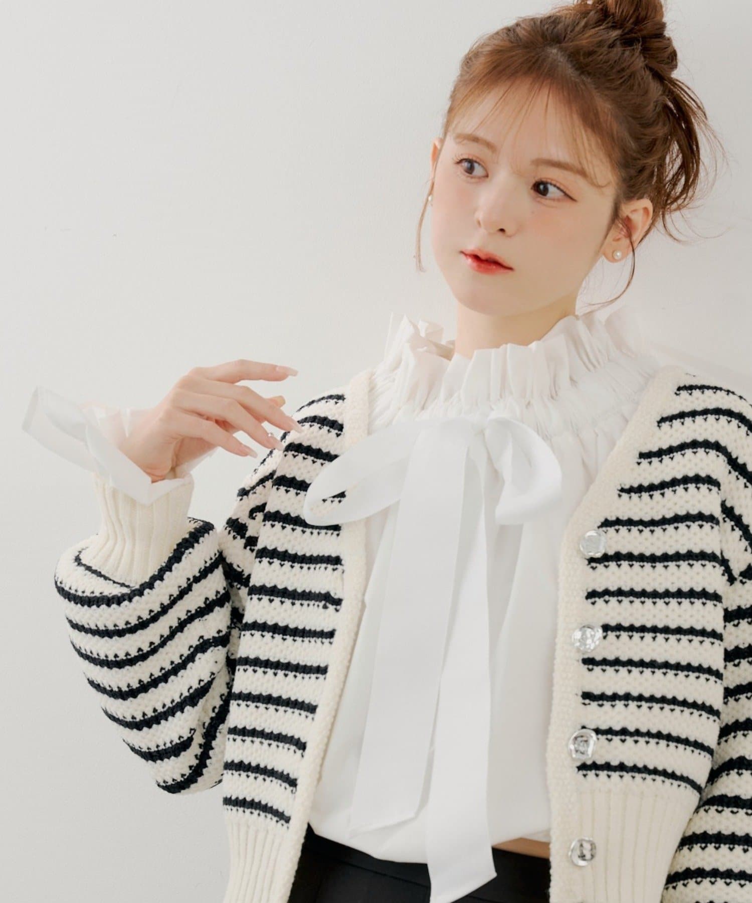 Chico(チコ) 【SALON by Chico】2wayスタンドフリルブラウス