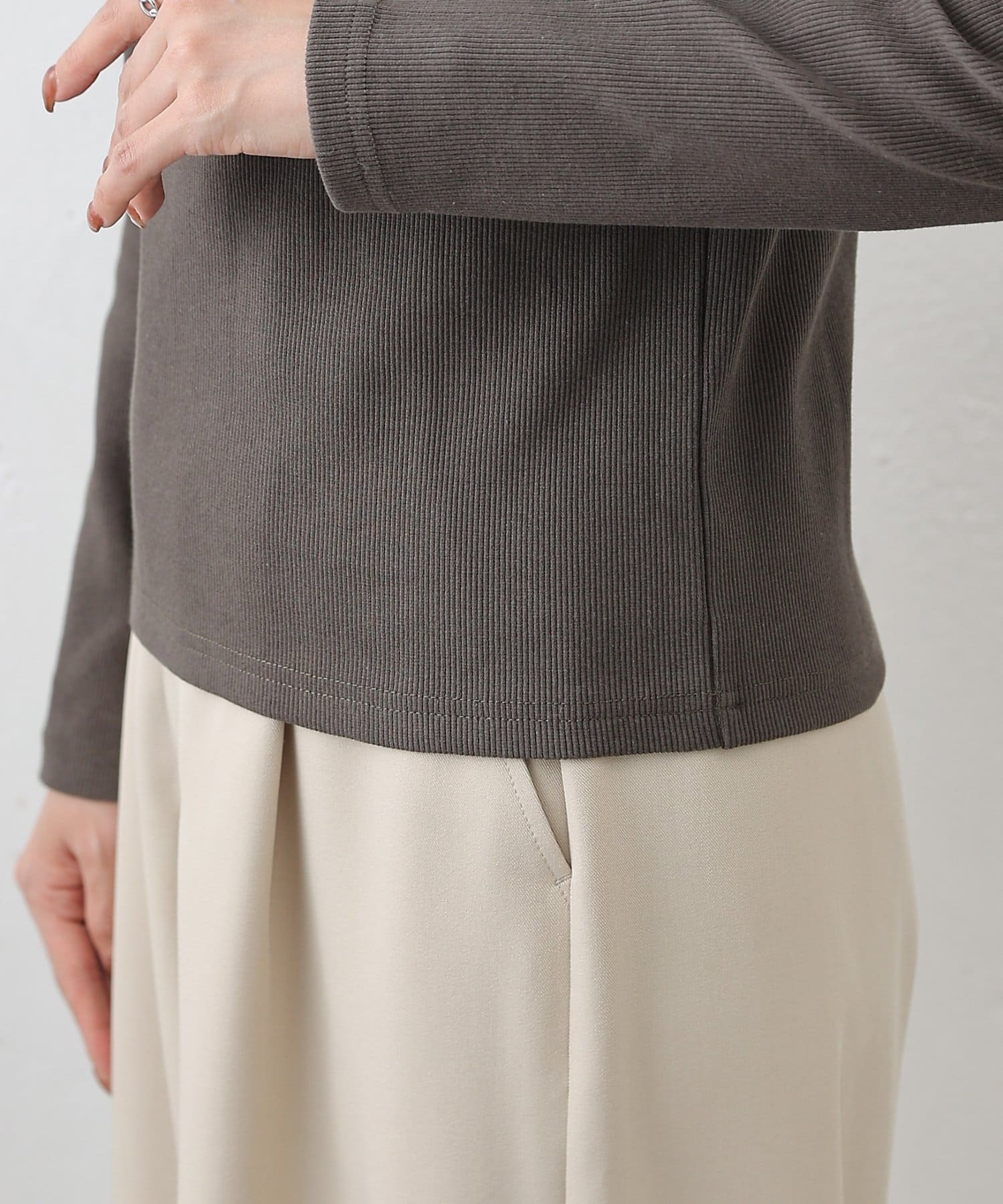 COLONY 2139(コロニー トゥーワンスリーナイン) レイヤード風フライスプルオーバー