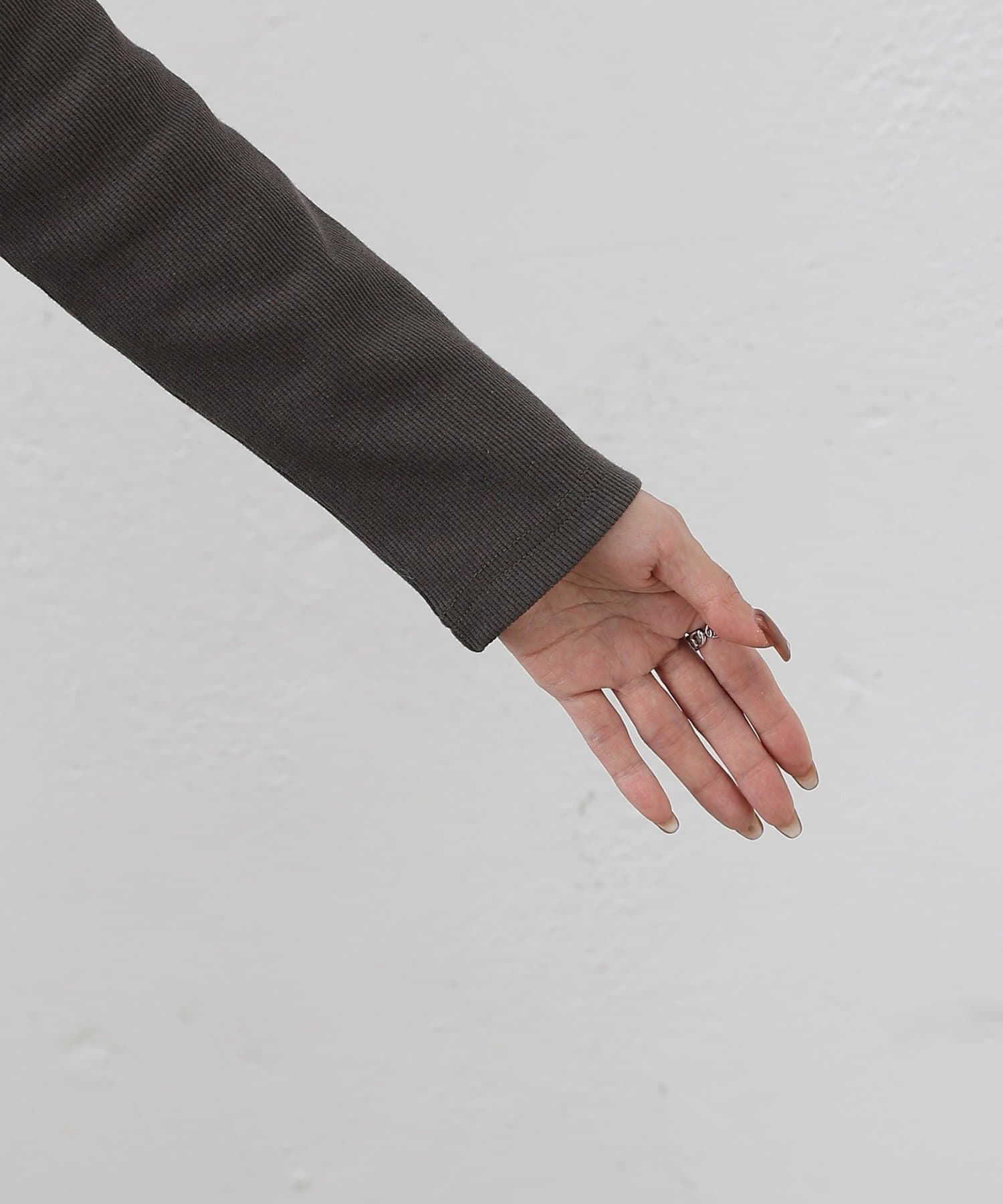 COLONY 2139(コロニー トゥーワンスリーナイン) レイヤード風フライスプルオーバー