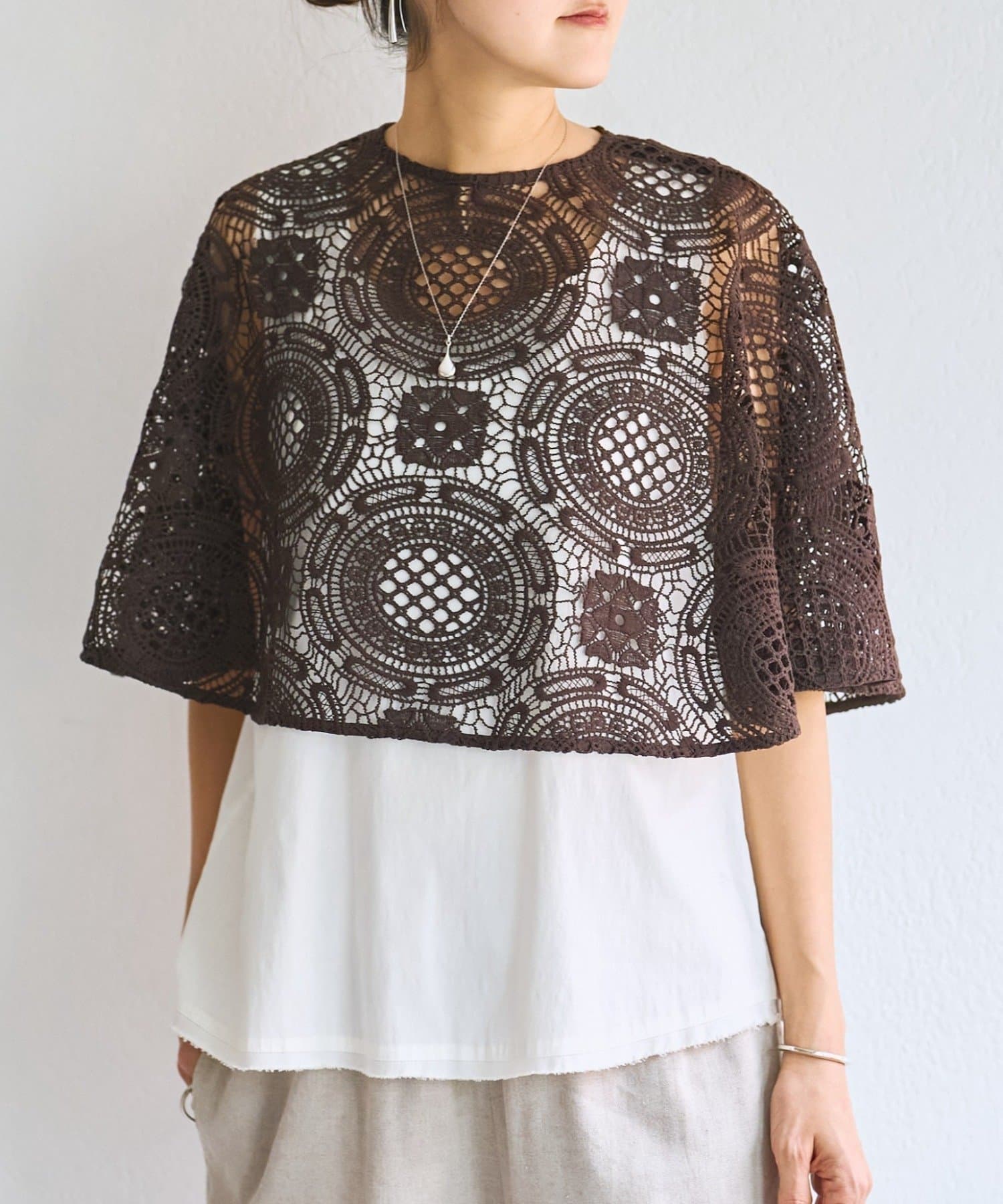 BEARDSLEY(ビアズリー) 《1/1(木)12:00予約開始》Bigモチーフレースポンチョ