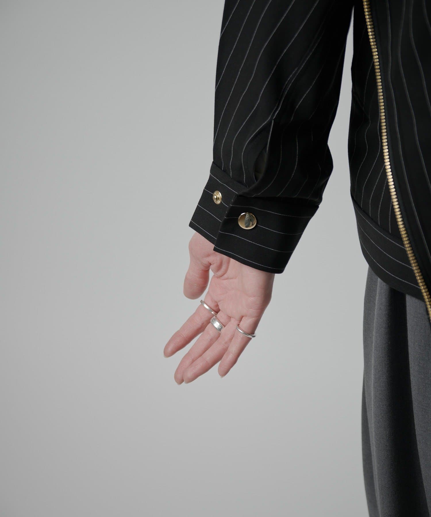 Lui's(ルイス) ピンストライプジップシャツブルゾン