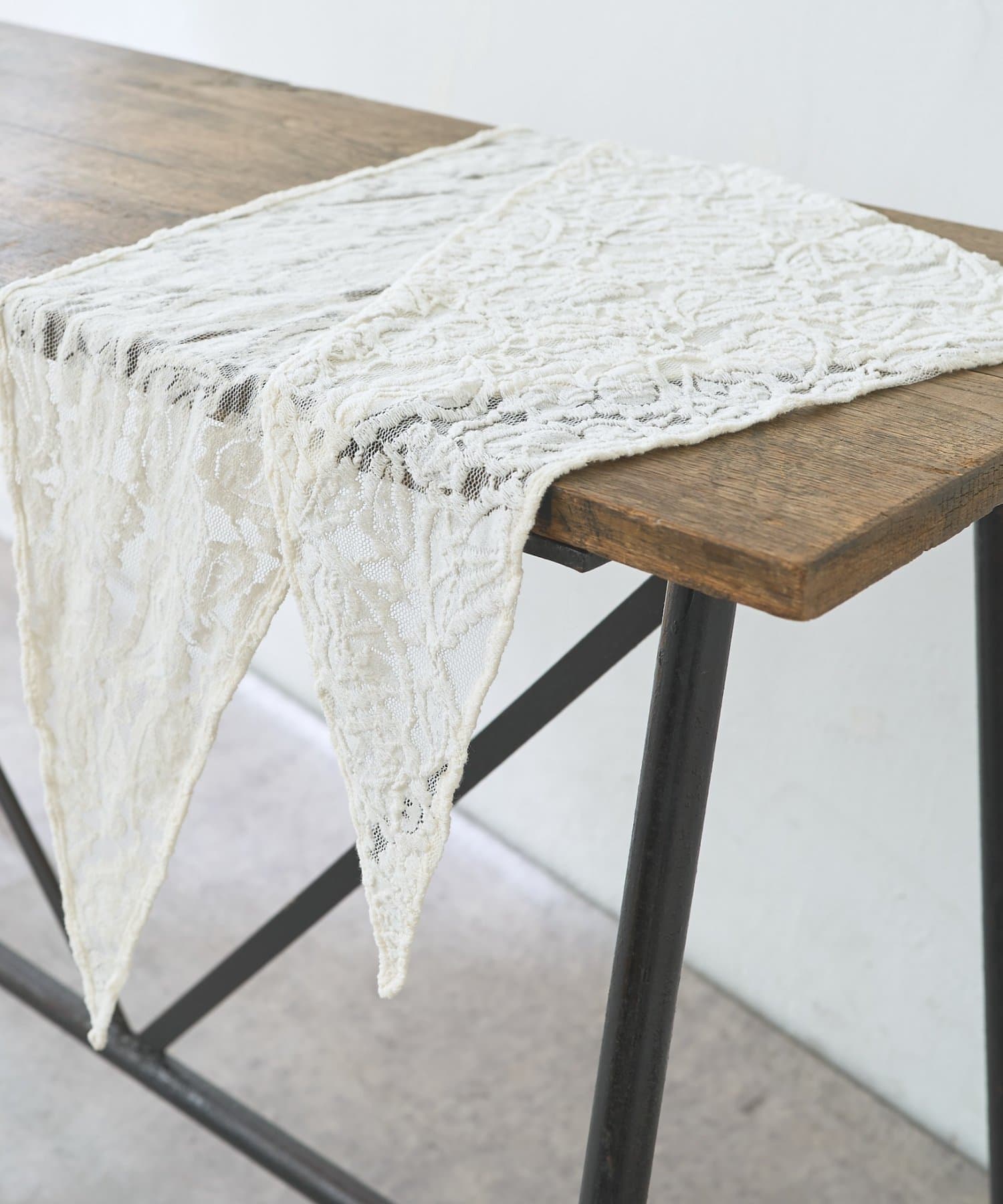 Jena　espace merveilleux(ジェナ　エスパスメルヴェイユ) 【マルチに使えるレーススカーフ付き】ワイドパンツ