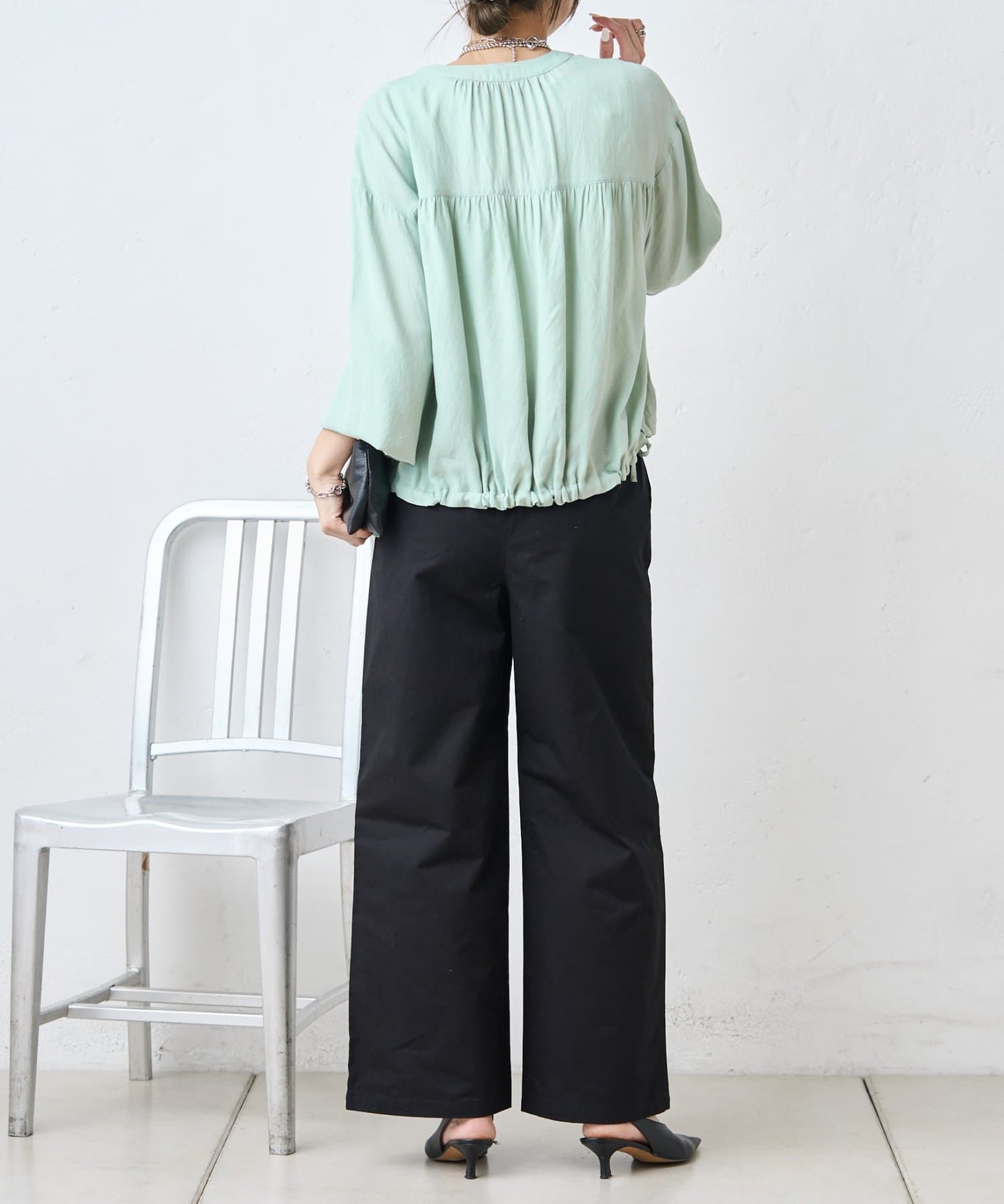 Jena　espace merveilleux(ジェナ　エスパスメルヴェイユ) サテン切替イージーパンツ