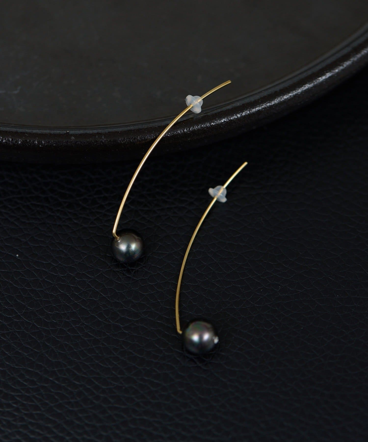 GALLARDAGALANTE(ガリャルダガランテ) シェルパールラインフックピアス