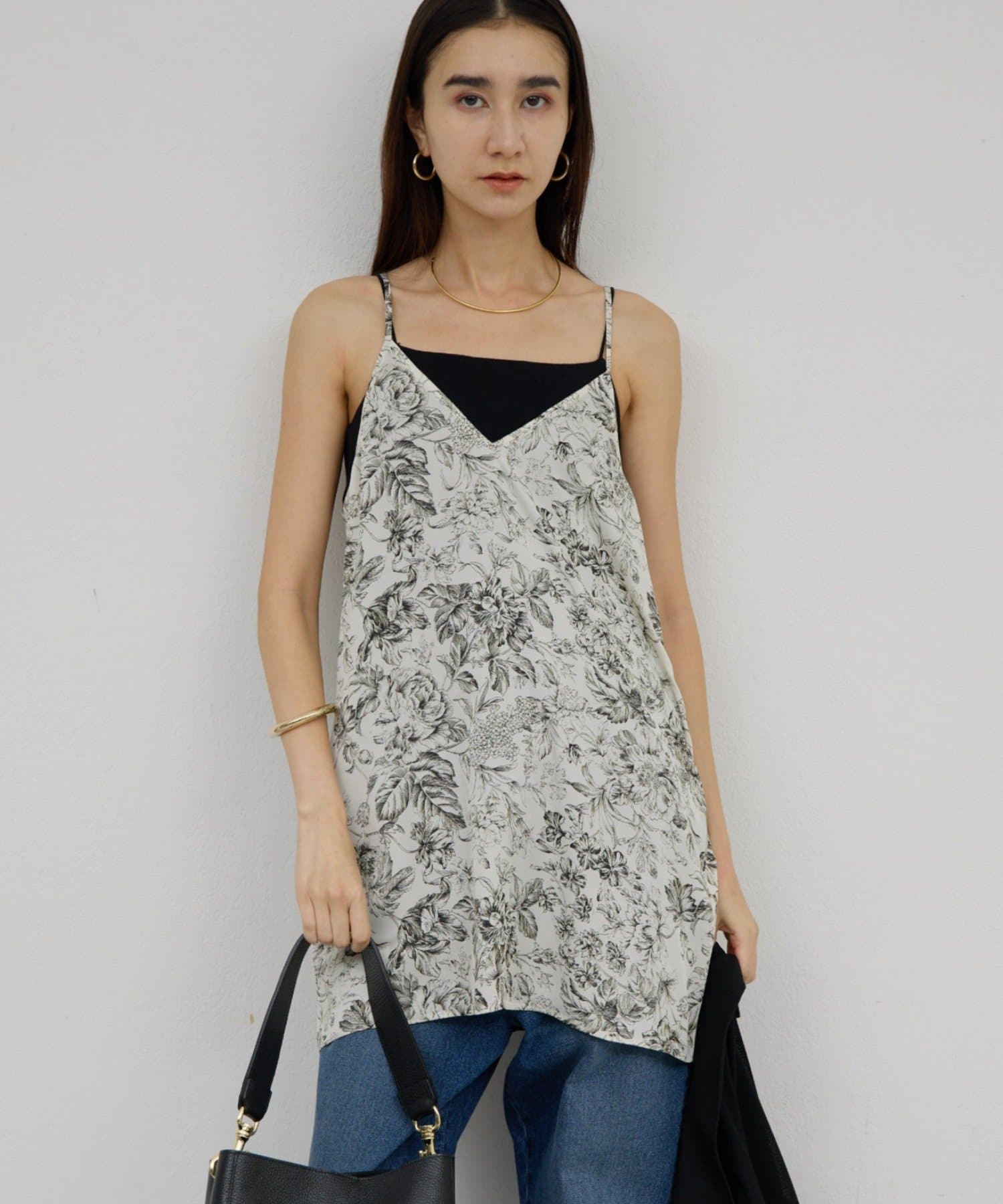 GALLARDAGALANTE(ガリャルダガランテ) 【セットアップ対応】ボタニカルサテンキャミ