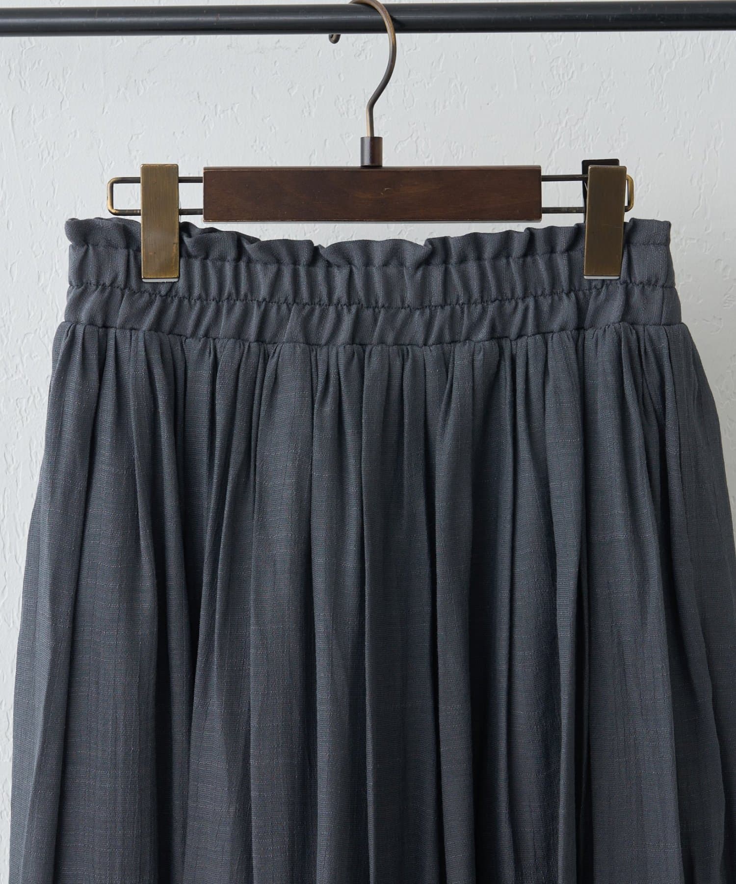 Remind me and forever(リマインドミーアンドフォーエバー) 【軽やかに揺れるフレアシルエット】ウエストフリルギャザースカート