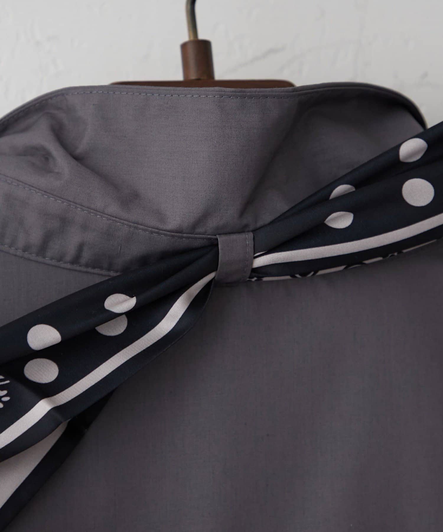 Remind me and forever(リマインドミーアンドフォーエバー) スカーフ付きベーシックシャツ