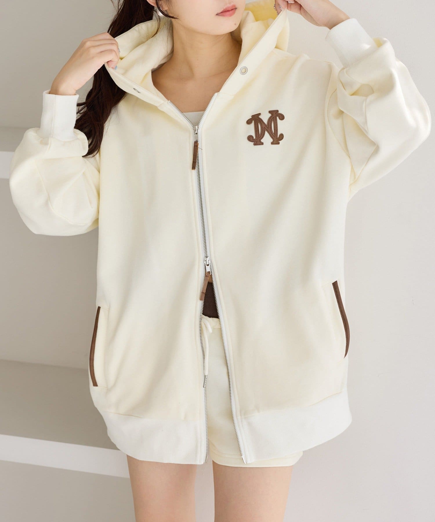 one after another NICE CLAUP(ワンアフターアナザー ナイスクラップ) 【セットアップ可能】ロゴ配色パーカー