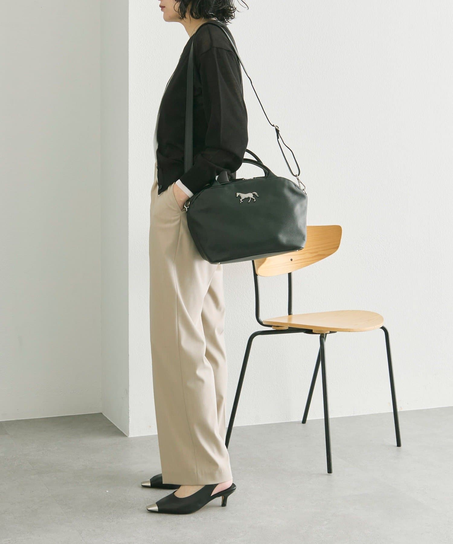 ear PAPILLONNER(イア パピヨネ) 《本革》ホースチャームボストンバッグ