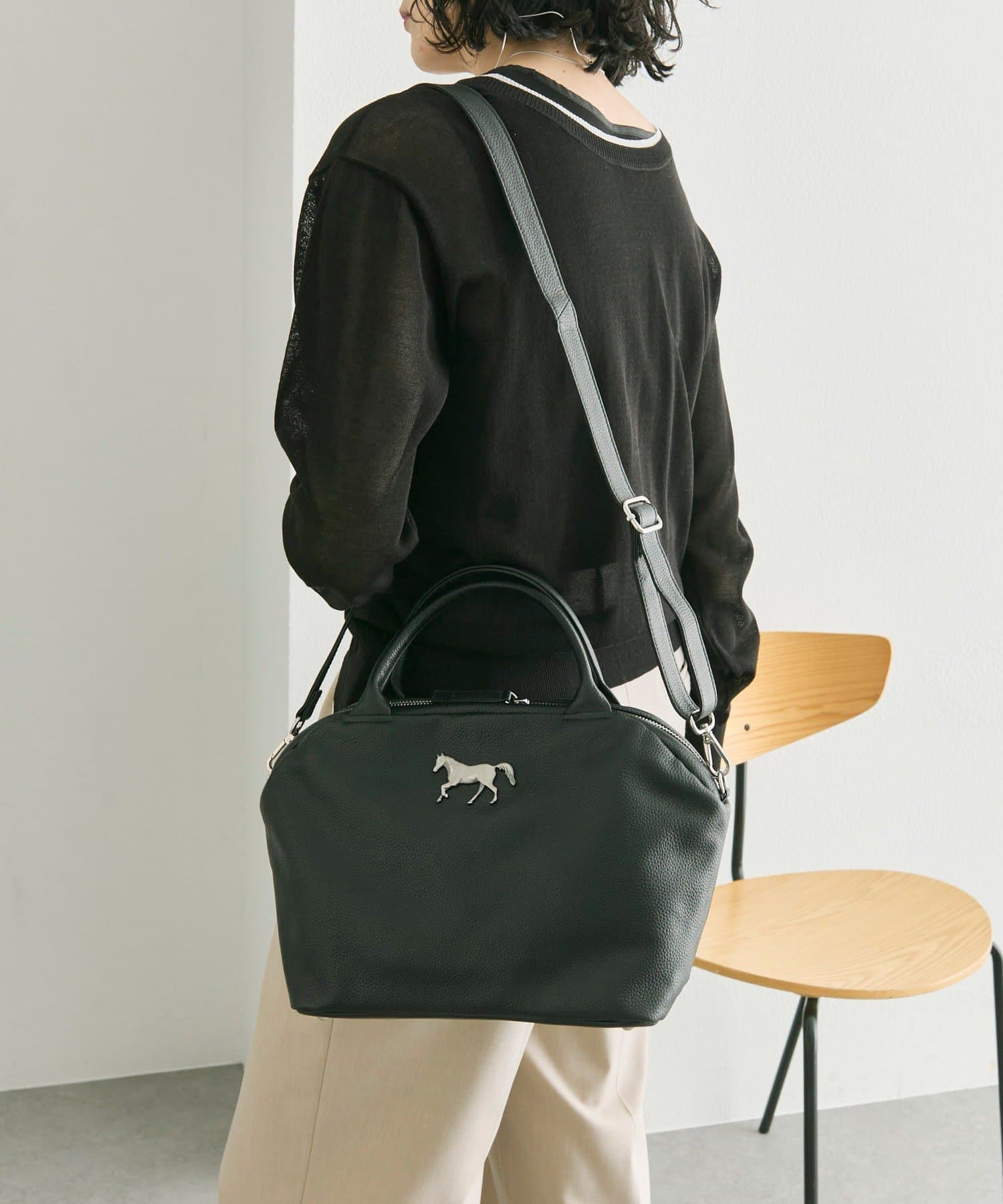 ear PAPILLONNER(イア パピヨネ) 《本革》ホースチャームボストンバッグ