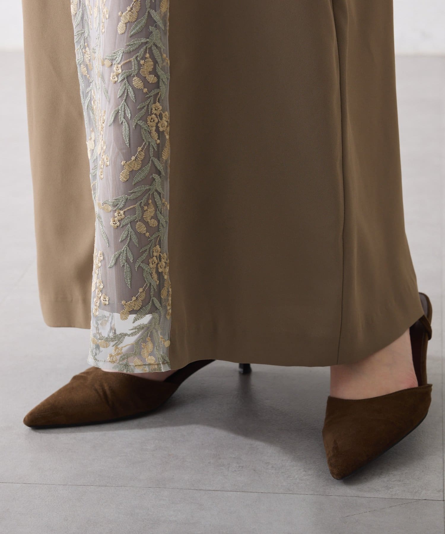 COLLAGE GALLARDAGALANTE(コラージュ ガリャルダガランテ) 【オケージョン】ミモザエンブロイダリーレースワンピース