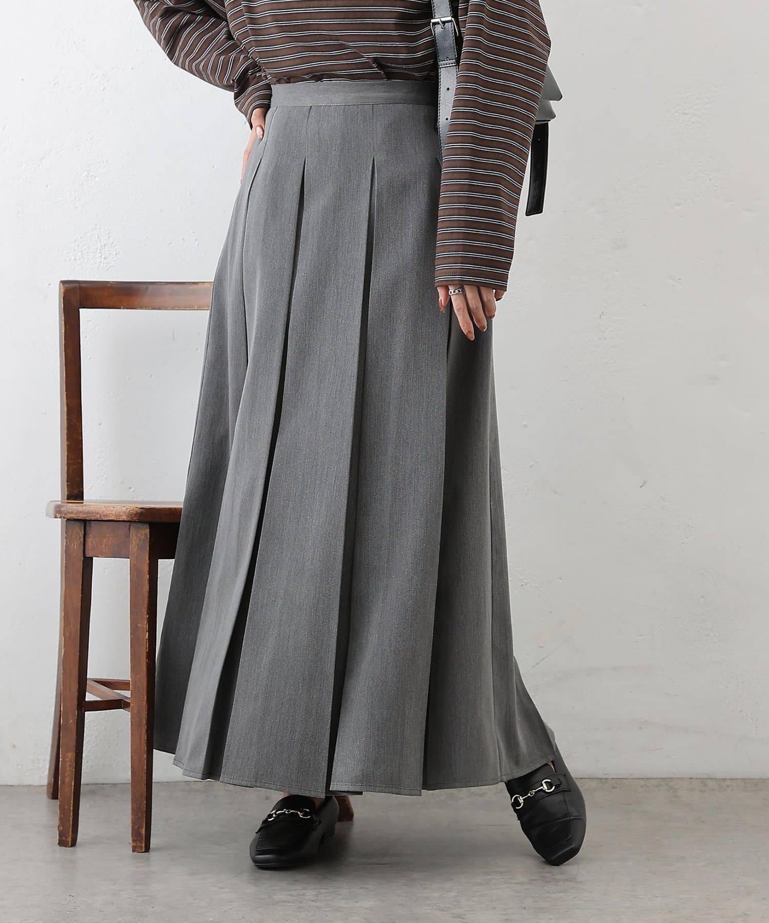 COLONY 2139(コロニー トゥーワンスリーナイン) プリーツロングスカート