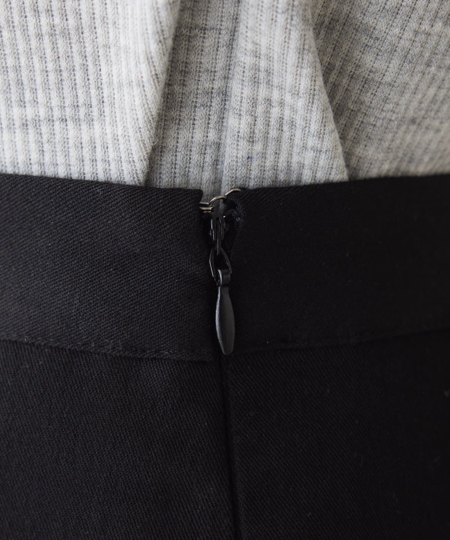 COLONY 2139(コロニー トゥーワンスリーナイン) プリーツロングスカート