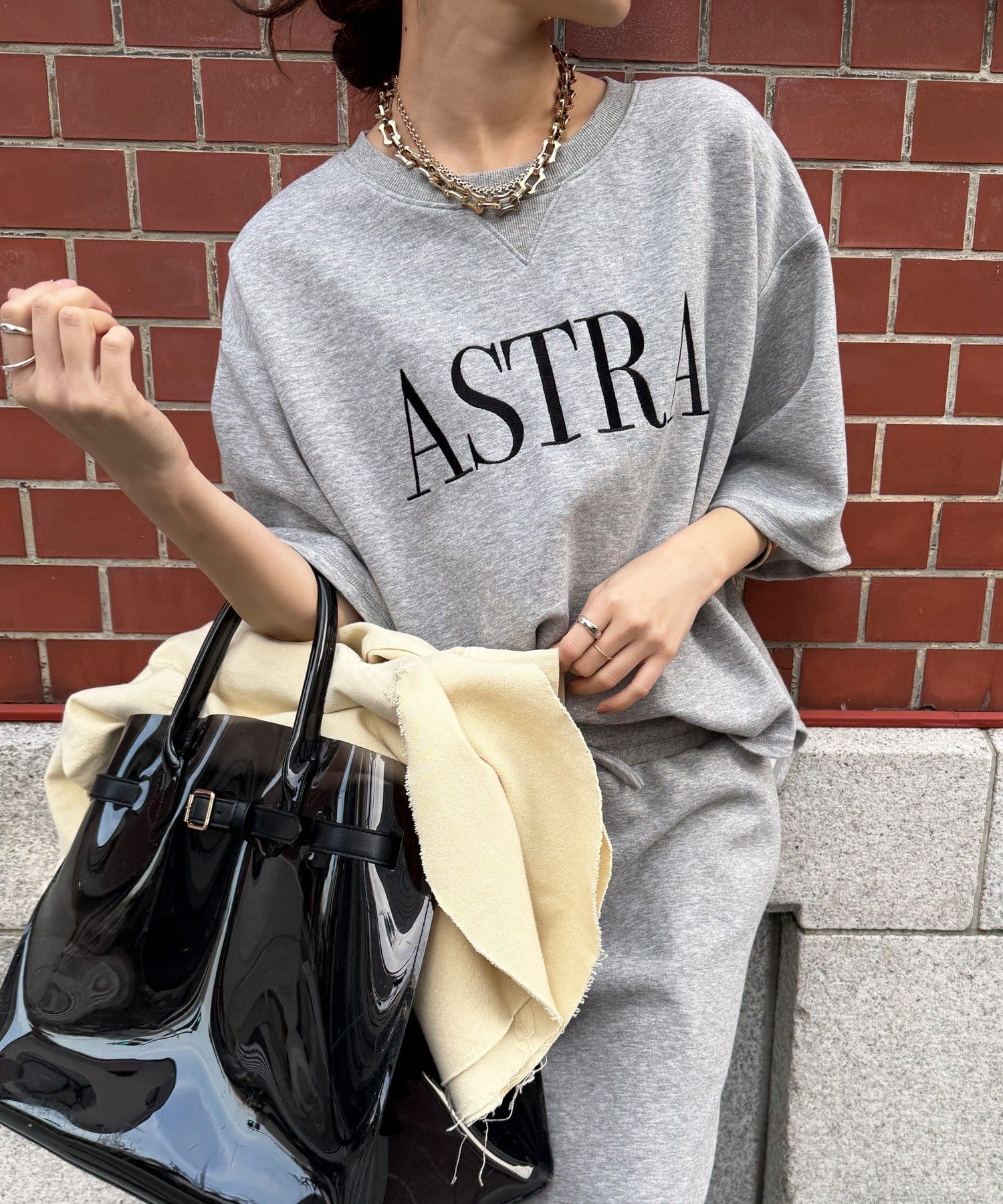 DOUDOU(ドゥドゥ) 【セットアップ可能】バックワンポイントロゴ刺繍プルオーバー