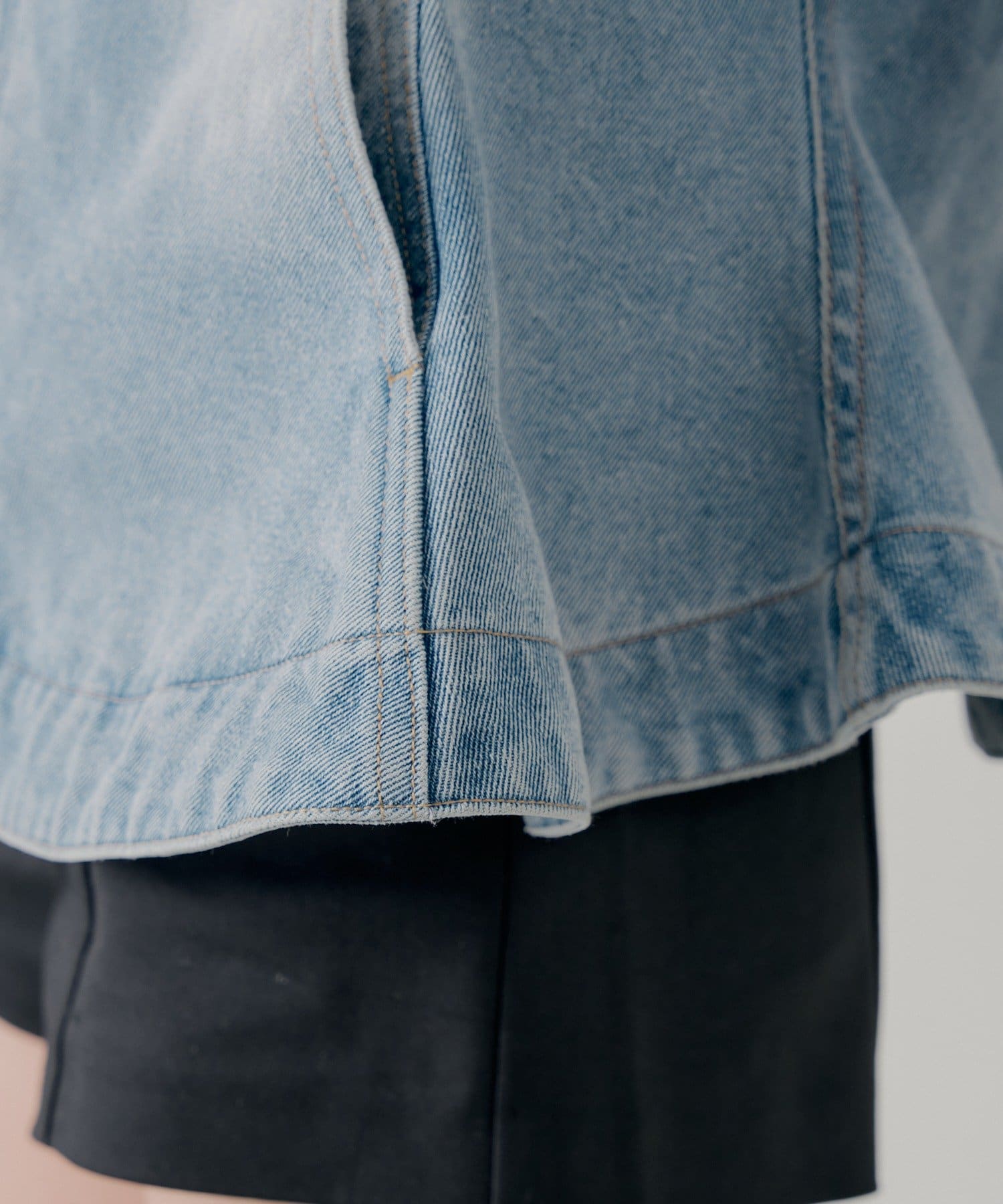 Chico(チコ) 【SALON by Chico】デニムペプラムジャケット