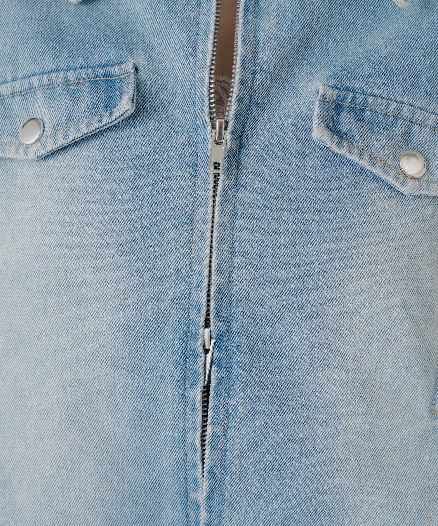 Chico(チコ) 【SALON by Chico】デニムペプラムジャケット