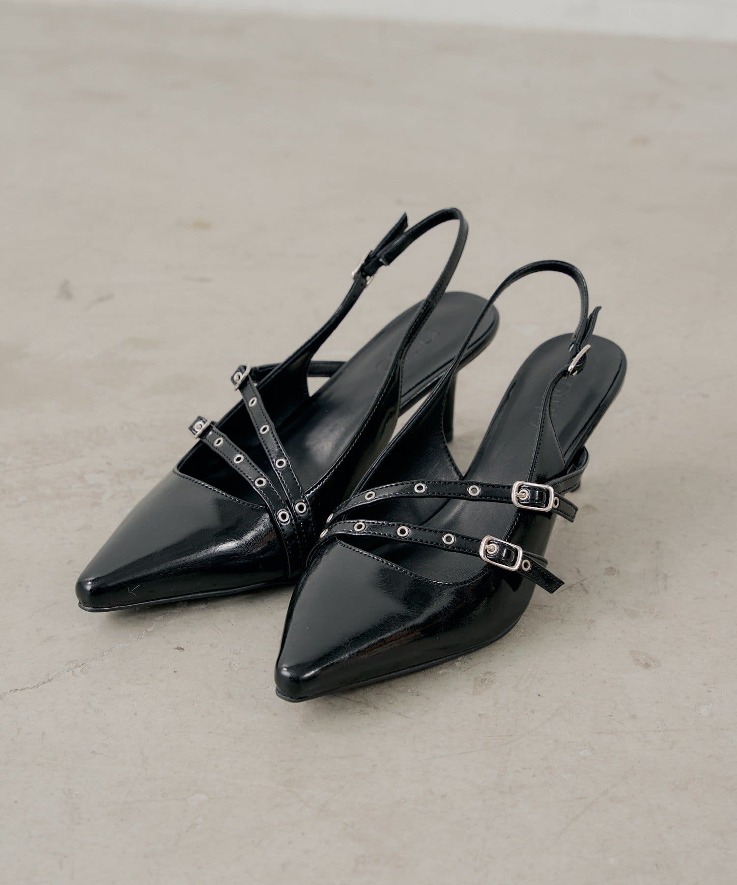 Chico(チコ) ベルト付きミュール