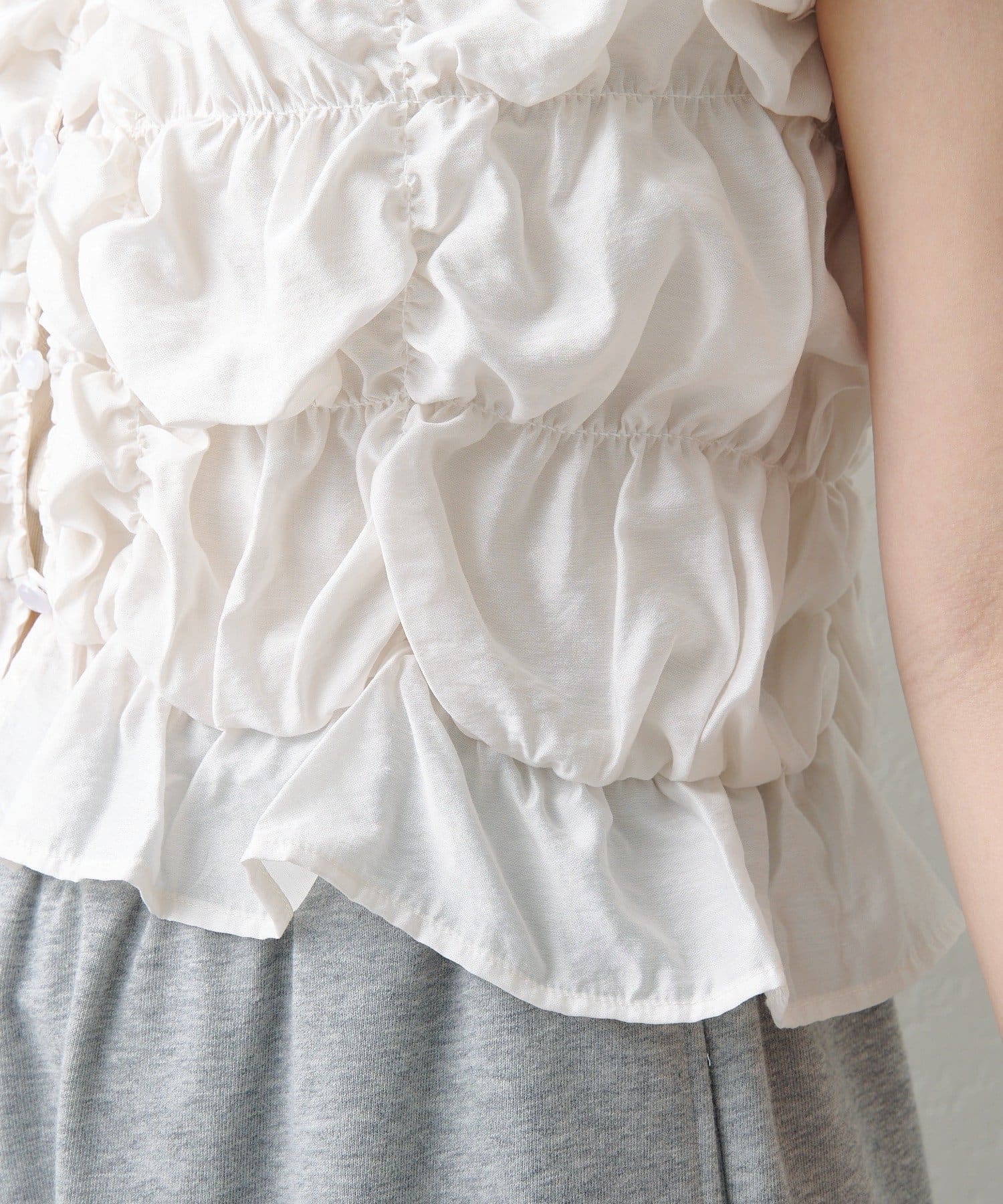 Kastane(カスタネ) 【2.7(土)11:00〜2.8(日)ポイントUP開催/2026SSカタログ】クシュクシュブラウス