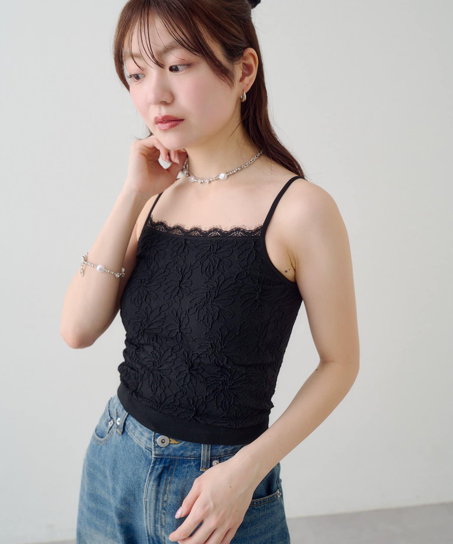 Kastane(カスタネ) 【4.5(日)0:00新色発売/2026SSカタログ/6色展開】カップ付きフラワージャガードキャミ